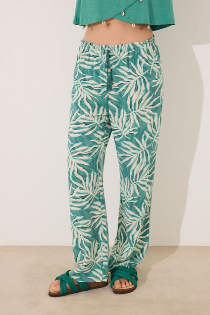 Women Secret_Viscose Trouser with Green Leaf Print_3709669_29_02