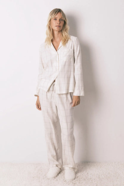 Women Secret_Ivory_White Cotton Flannel Classic Pyjamas with Plaid Print_3792061_96_01