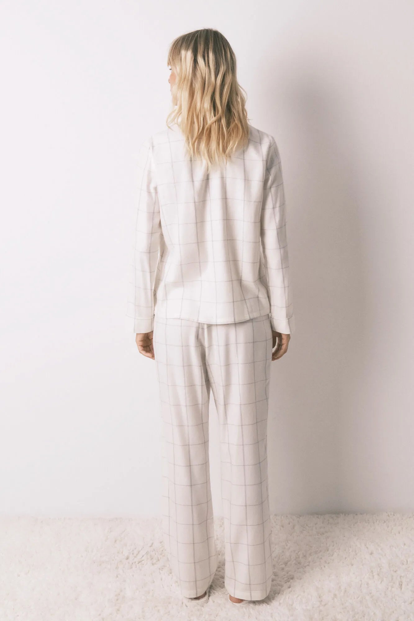 Women Secret_Ivory_White Cotton Flannel Classic Pyjamas with Plaid Print_3792061_96_06