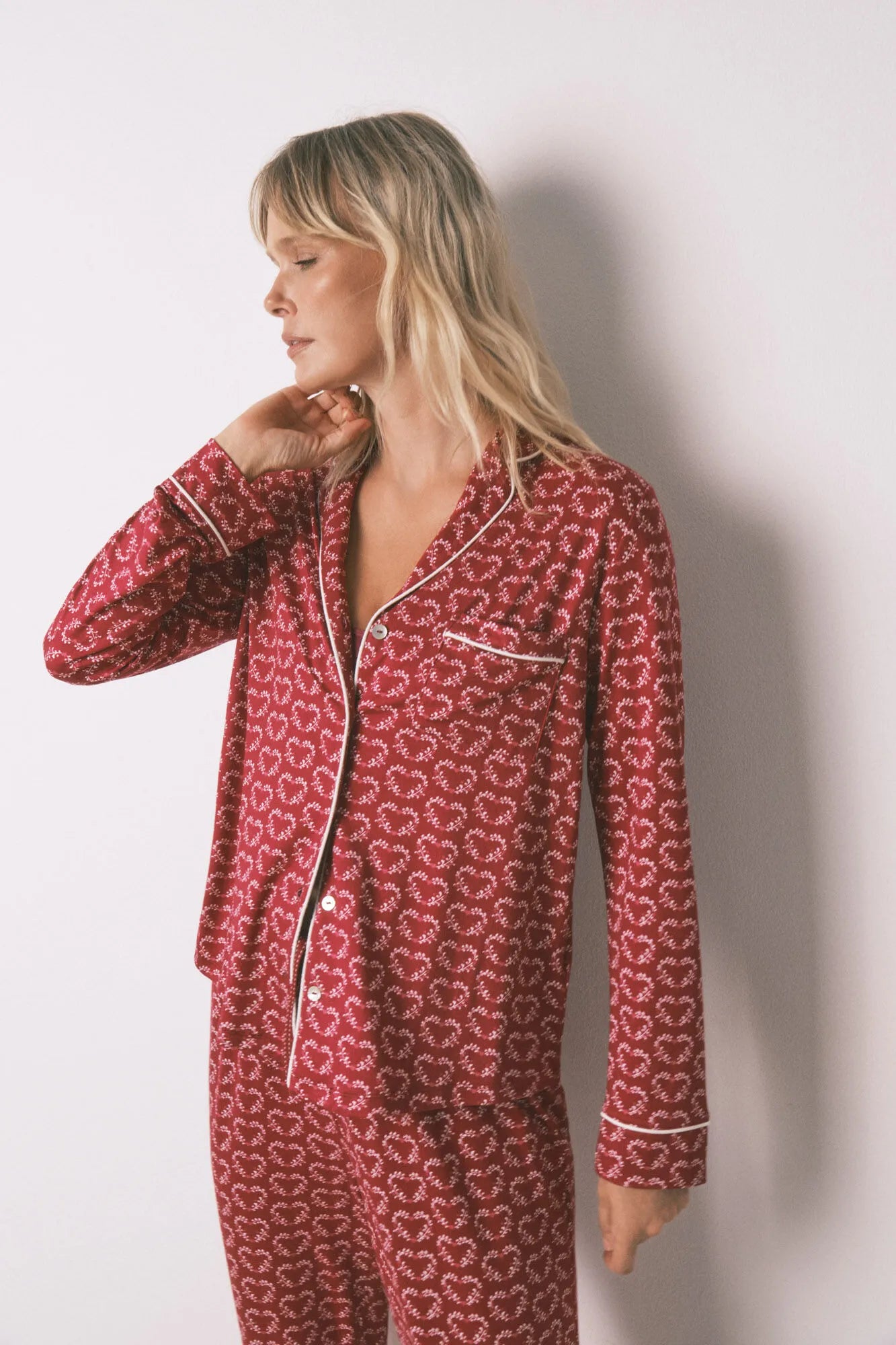Women Secret_Red Print_Long Red Heart Print Classic Pyjamas_3792062_59_02