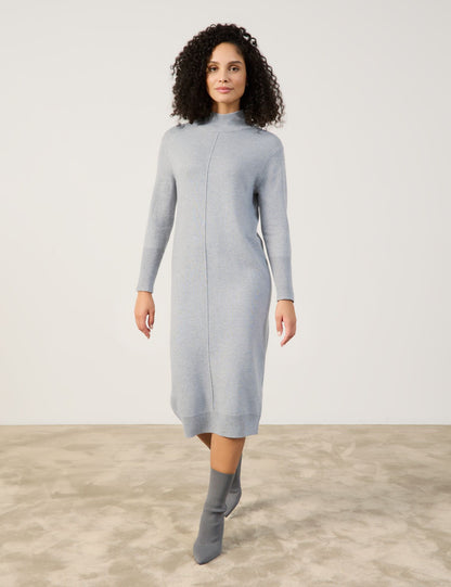 Loose-Fitting Knitted Dress with Vertical Pintucks_385154-44715_204720_01