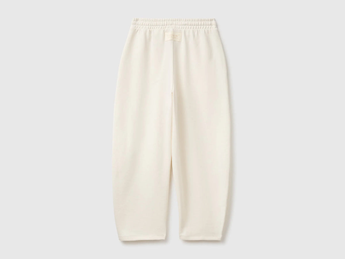 Benetton Creamy White Girls Barrel-Fit Joggers in Fleece SKU: 38O3CF076_0R2 Image 02