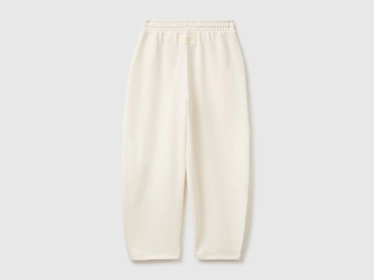Benetton Creamy White Girls Barrel-Fit Joggers in Fleece SKU: 38O3CF076_0R2 Image 02
