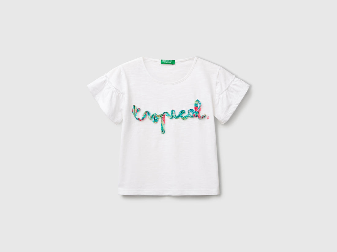 Benetton_T-Shirt with Applique_38V4G10JI_101_01