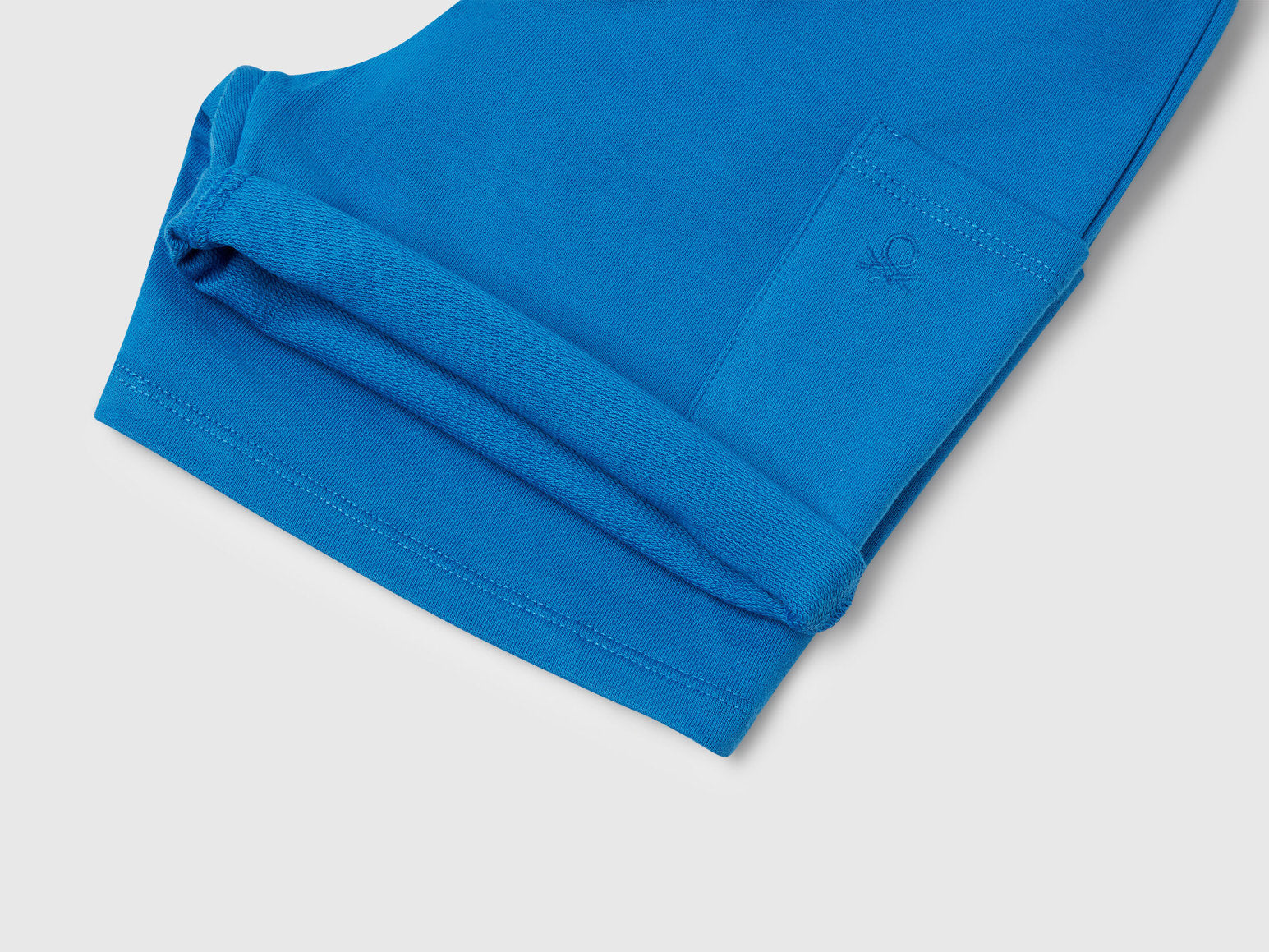 Benetton_Cotton Cargo Shorts_39DJG901C_05Q_03