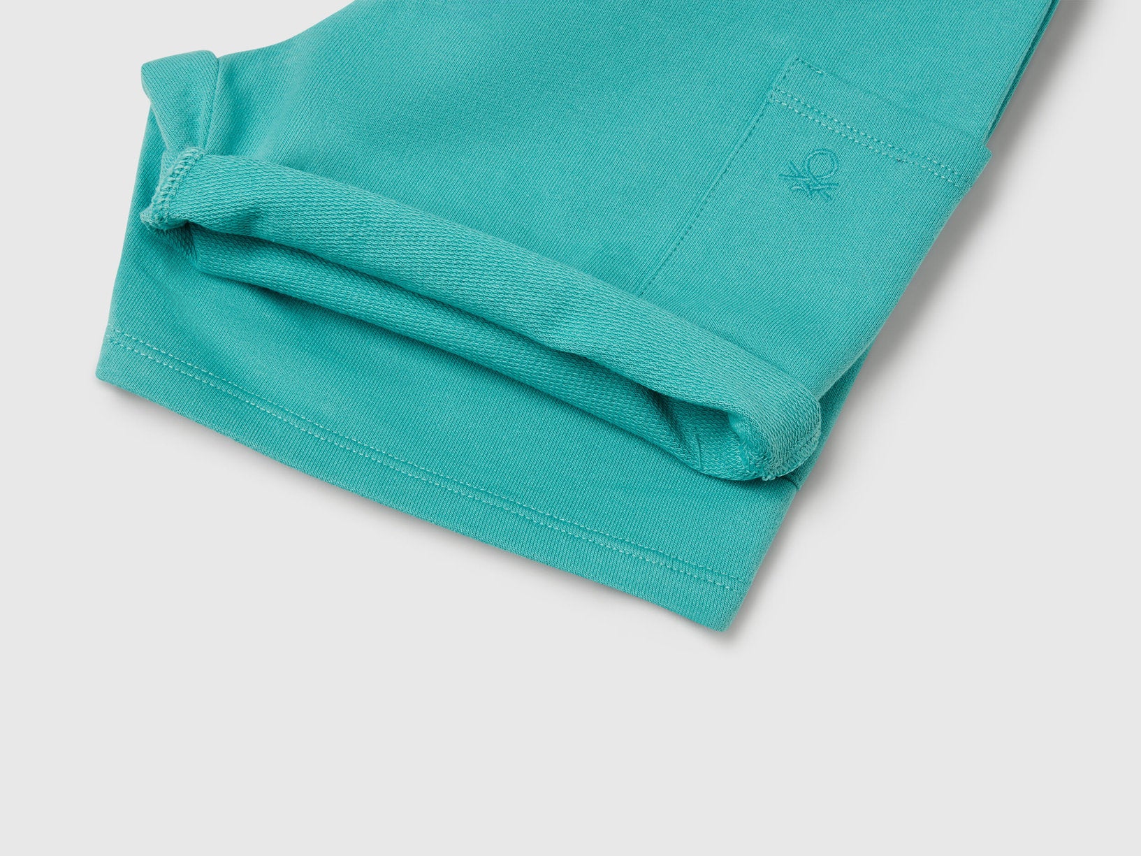 Benetton_Cotton Cargo Shorts_39DJG901C_08N_03