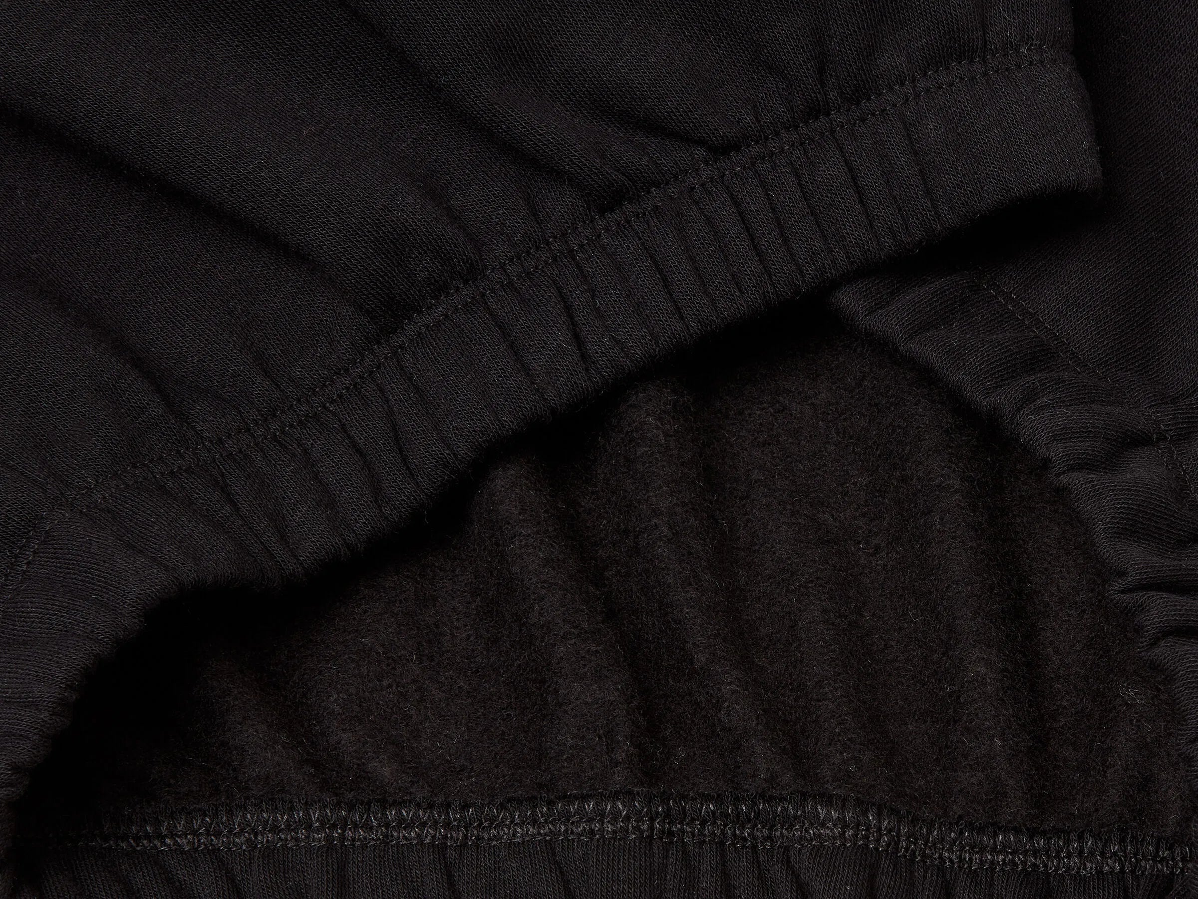 Benetton_Black_Warm Sweatshirt with Embroidery_39M2C205D_100_03