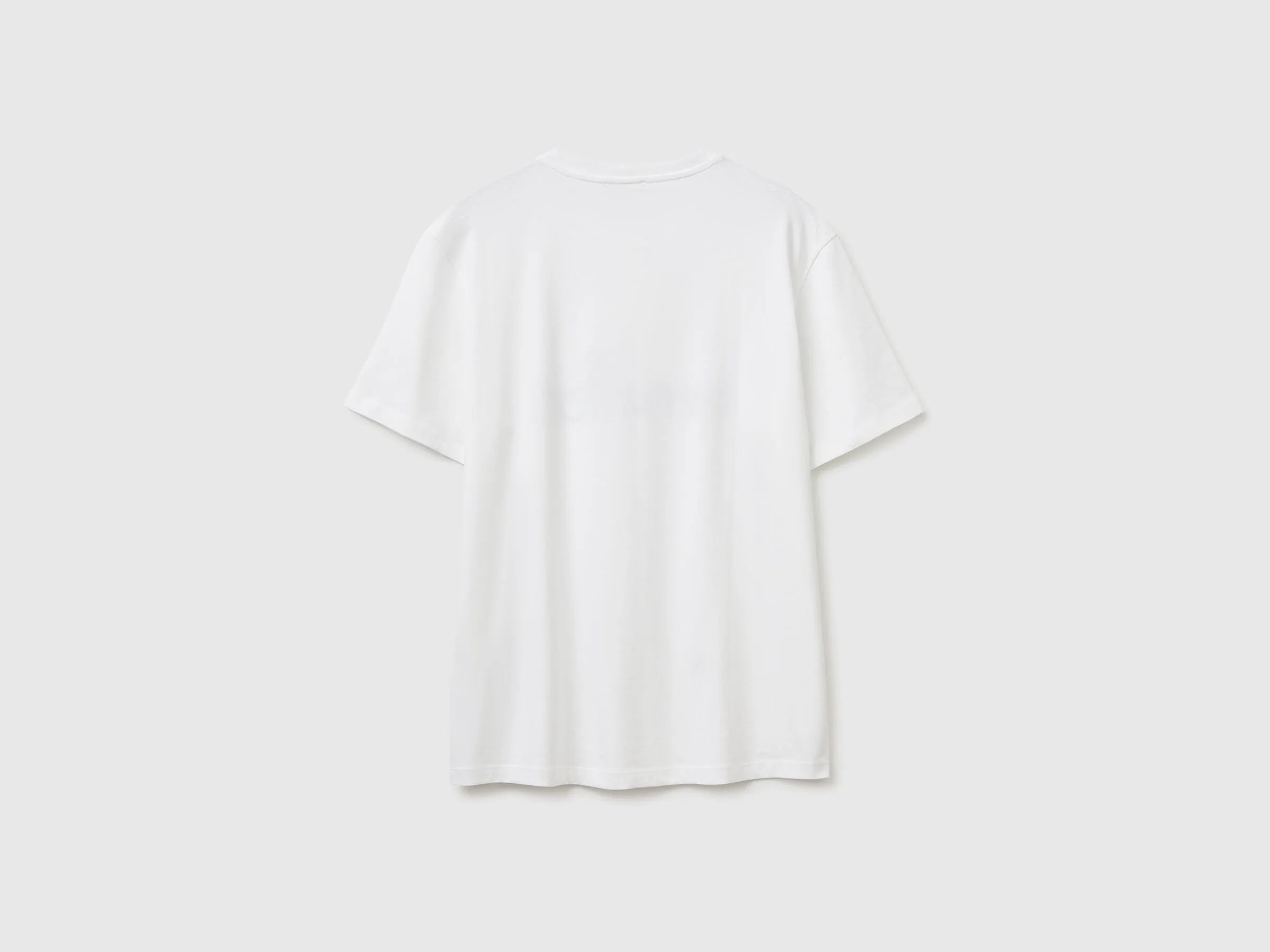 Benetton White Men Cotton T-Shirt with Logo SKU: 39VFU1096_906 Image 02