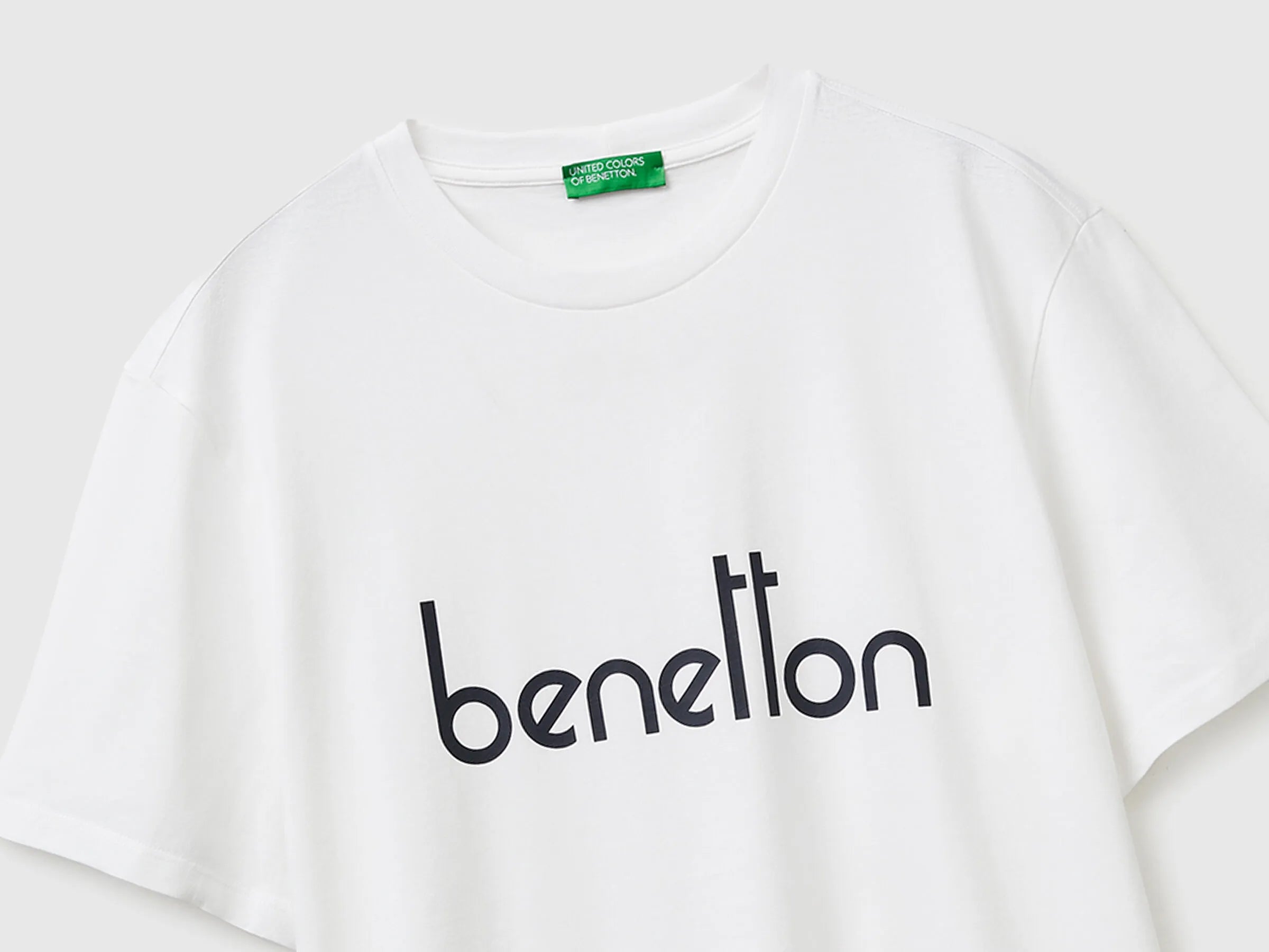Benetton White Men Cotton T-Shirt with Logo SKU: 39VFU1096_906 Image 03