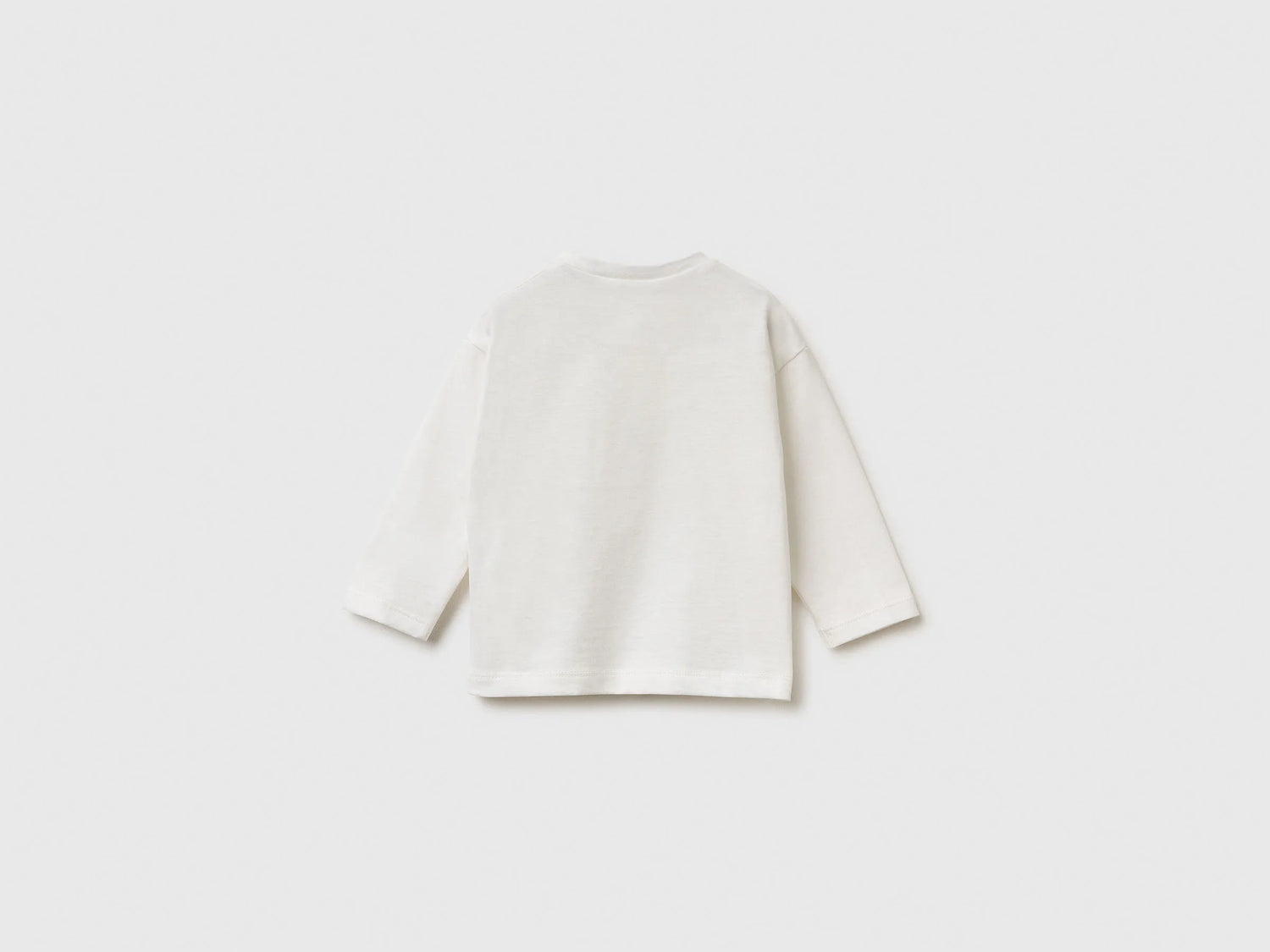 Benetton_Creamy White_T-Shirt with Shiny Print_3ATNA106R_074_02