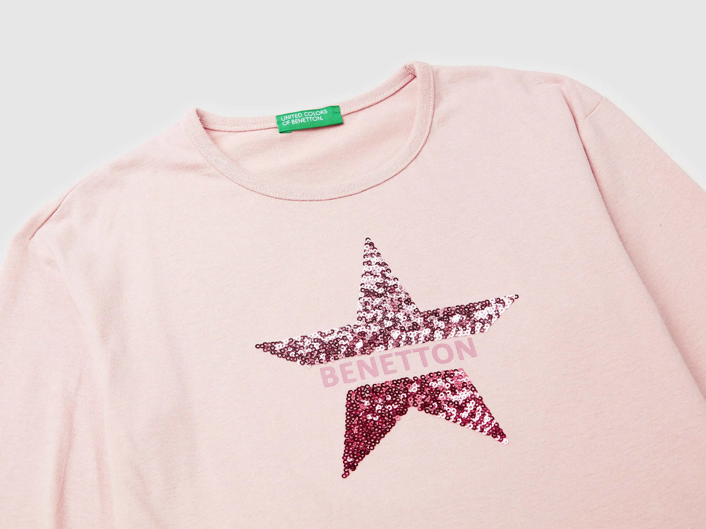 Benetton_Soft Pink_T-Shirt in Warm Cotton with Sequins_3ATNC10RG_3V5_03