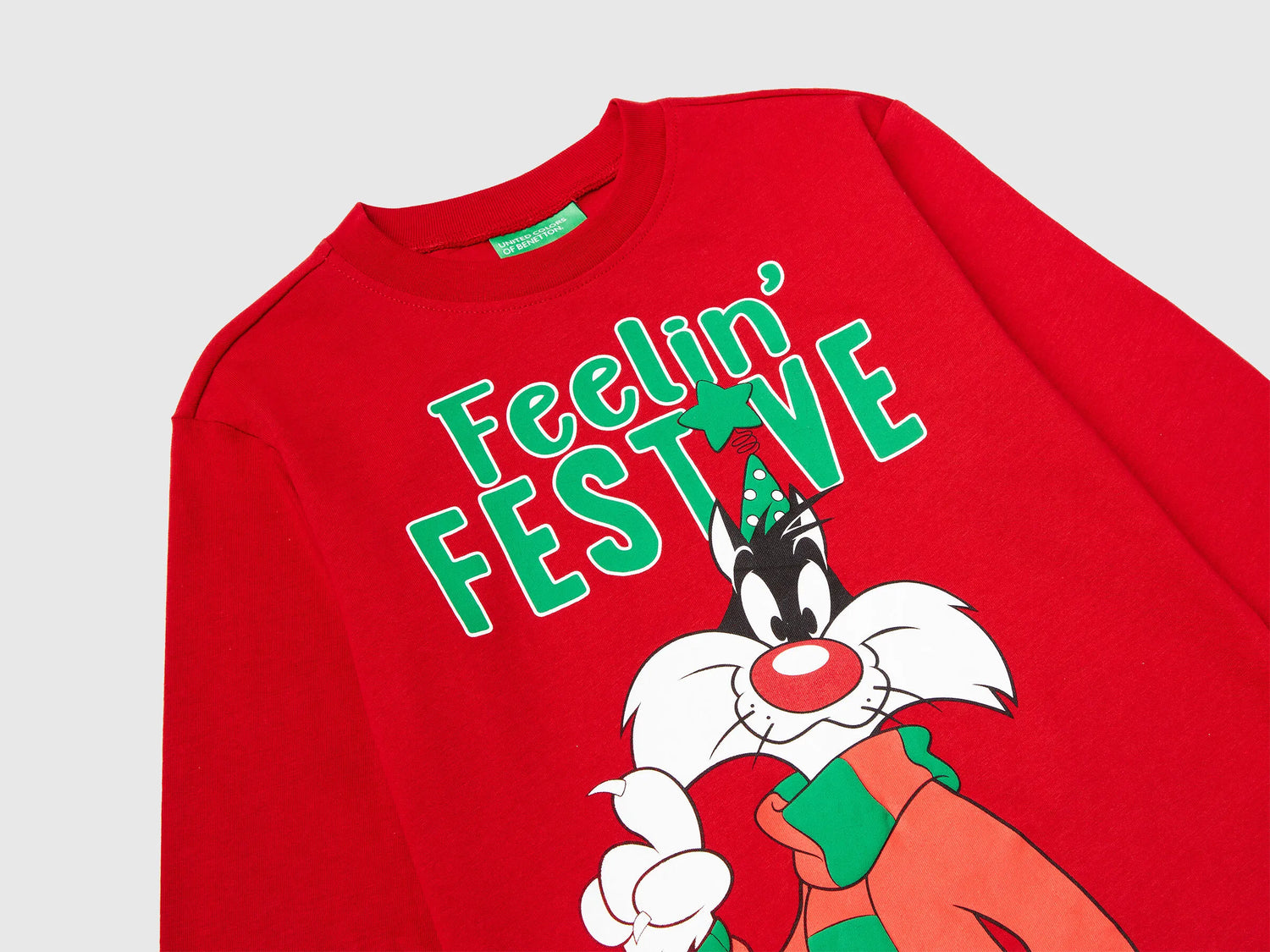 Benetton_Red_Sylvester ©Looney Tunes Christmas T-Shirt_3ATNG10L4_29M_03