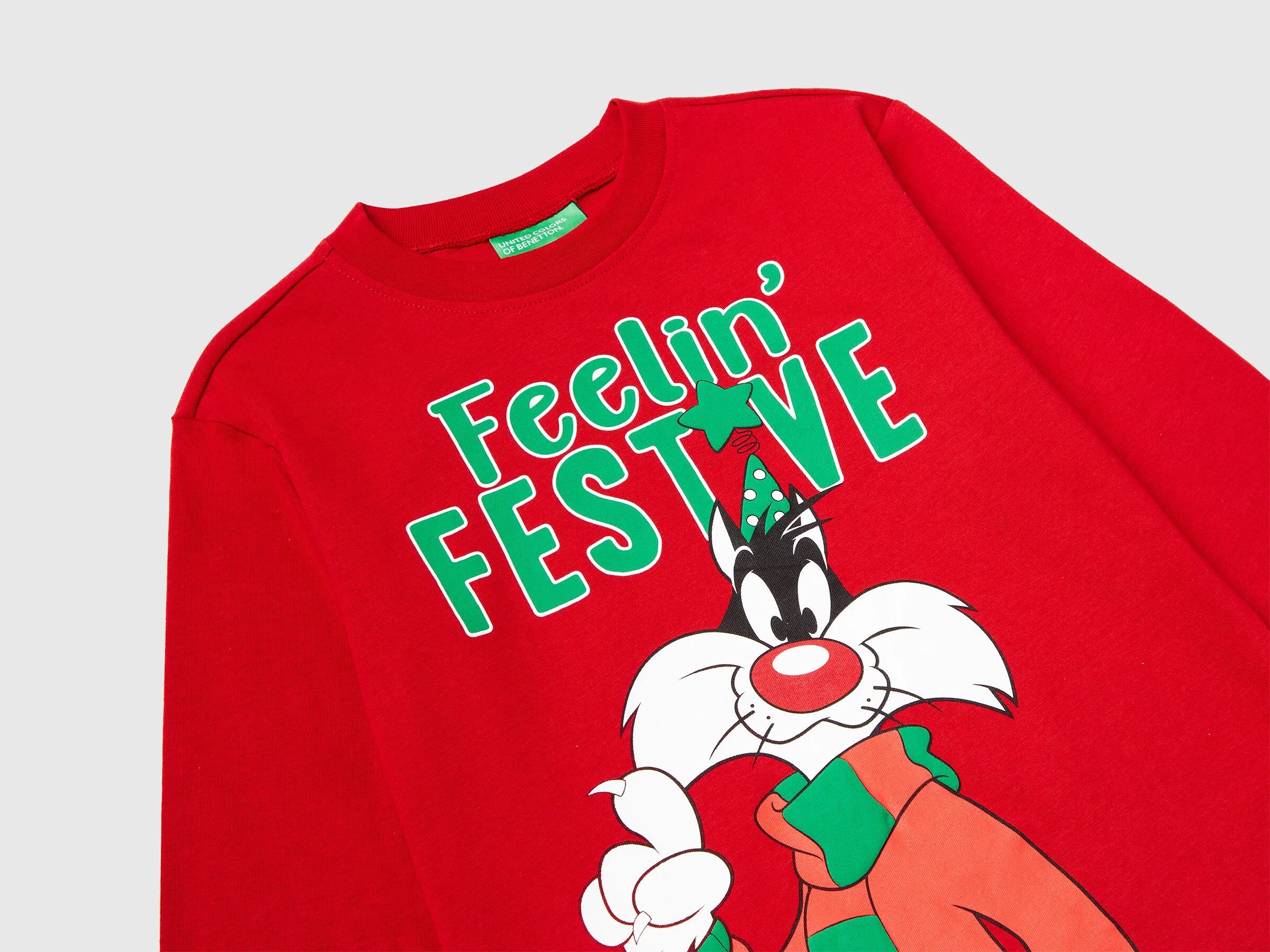 Benetton_Red_Sylvester ©Looney Tunes Christmas T-Shirt_3ATNG10L4_29M_03