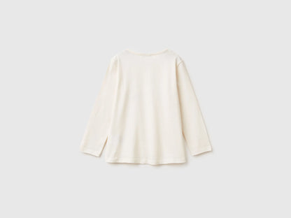 Benetton_Creamy White_T-Shirt with Print and Embroidery_3ATNG10L8_0R2_02