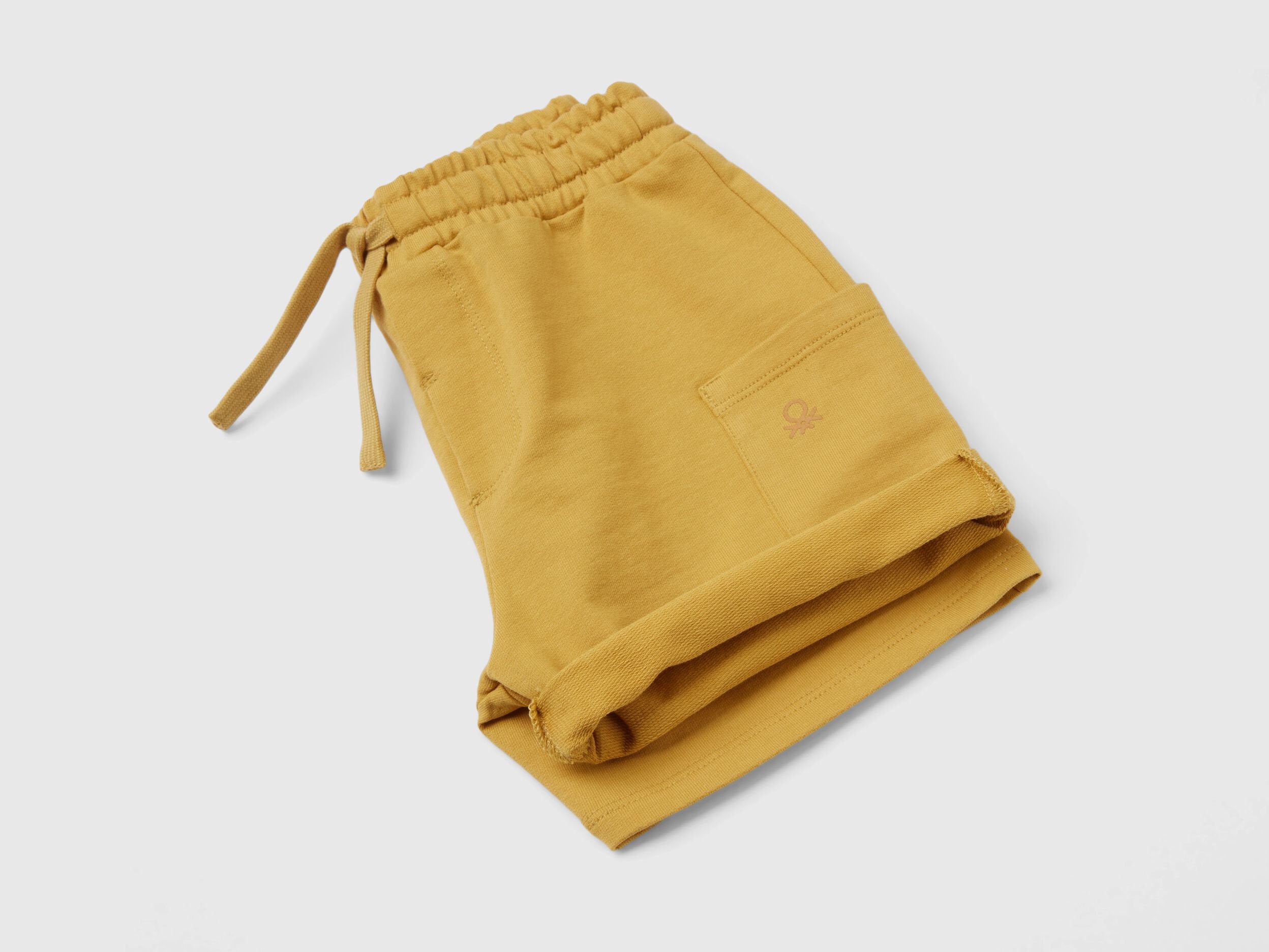 Cargo Shorts In Organic Cotton_3Bc1G901C_38M_02