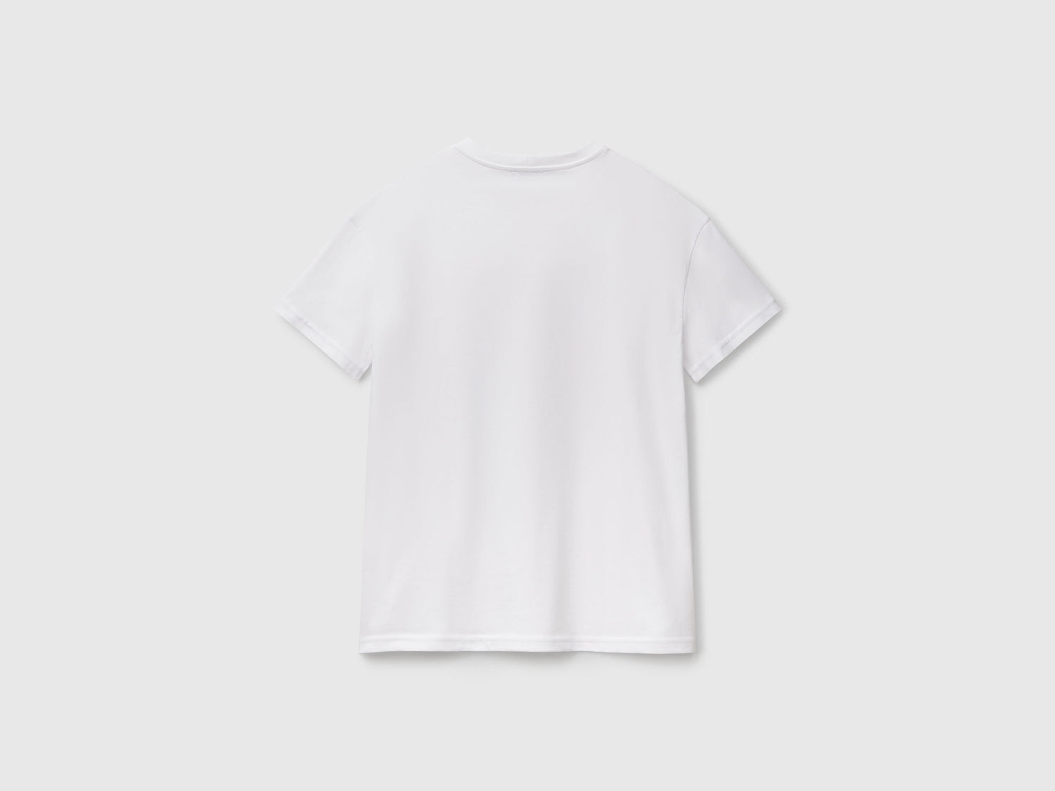 Benetton_Regular Fit T-Shirt with Floral Print_3BL0D10AK_101_04