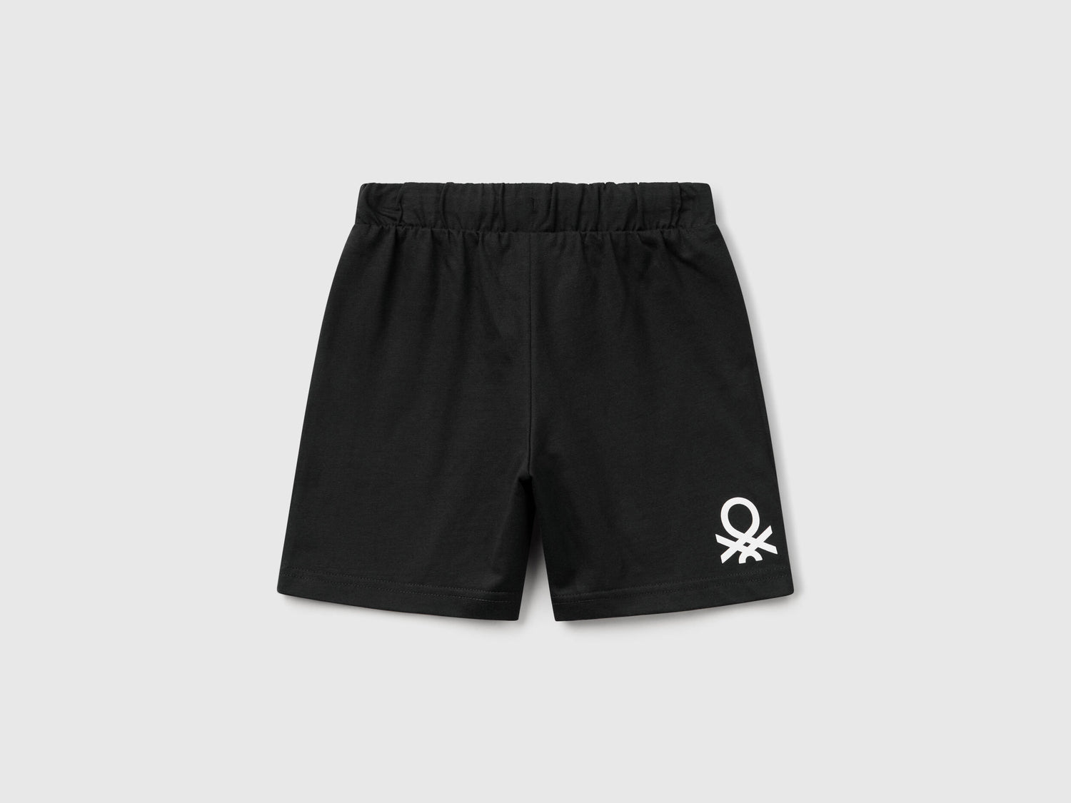 Benetton_Regular Fit Bermudas_3BL0G900Q_100_02