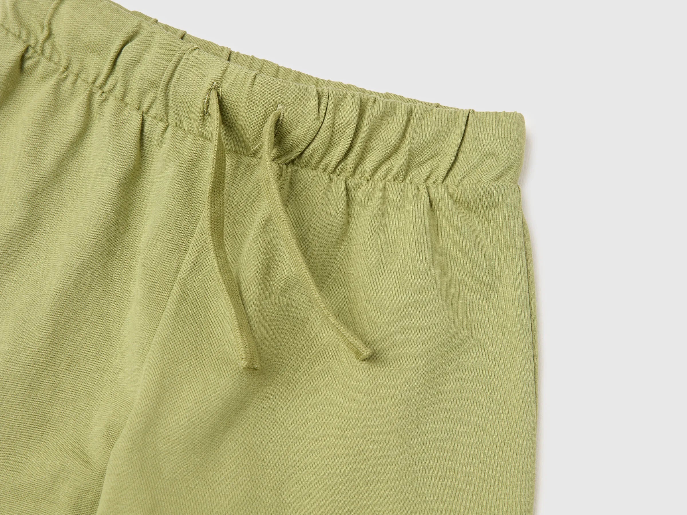 Benetton Military Green Boys Regular Fit Bermuda Shorts SKU: 3BL0G900Q_1Q1 Image 03