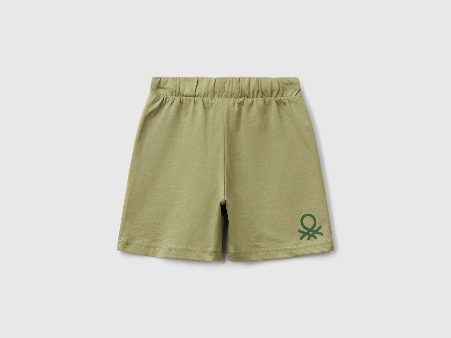 Benetton_Regular Fit Bermudas_3BL0G900Q_26K_02