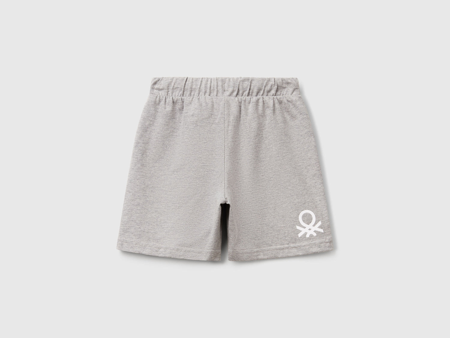 Benetton_Regular Fit Bermudas_3BL0G900Q_501_02