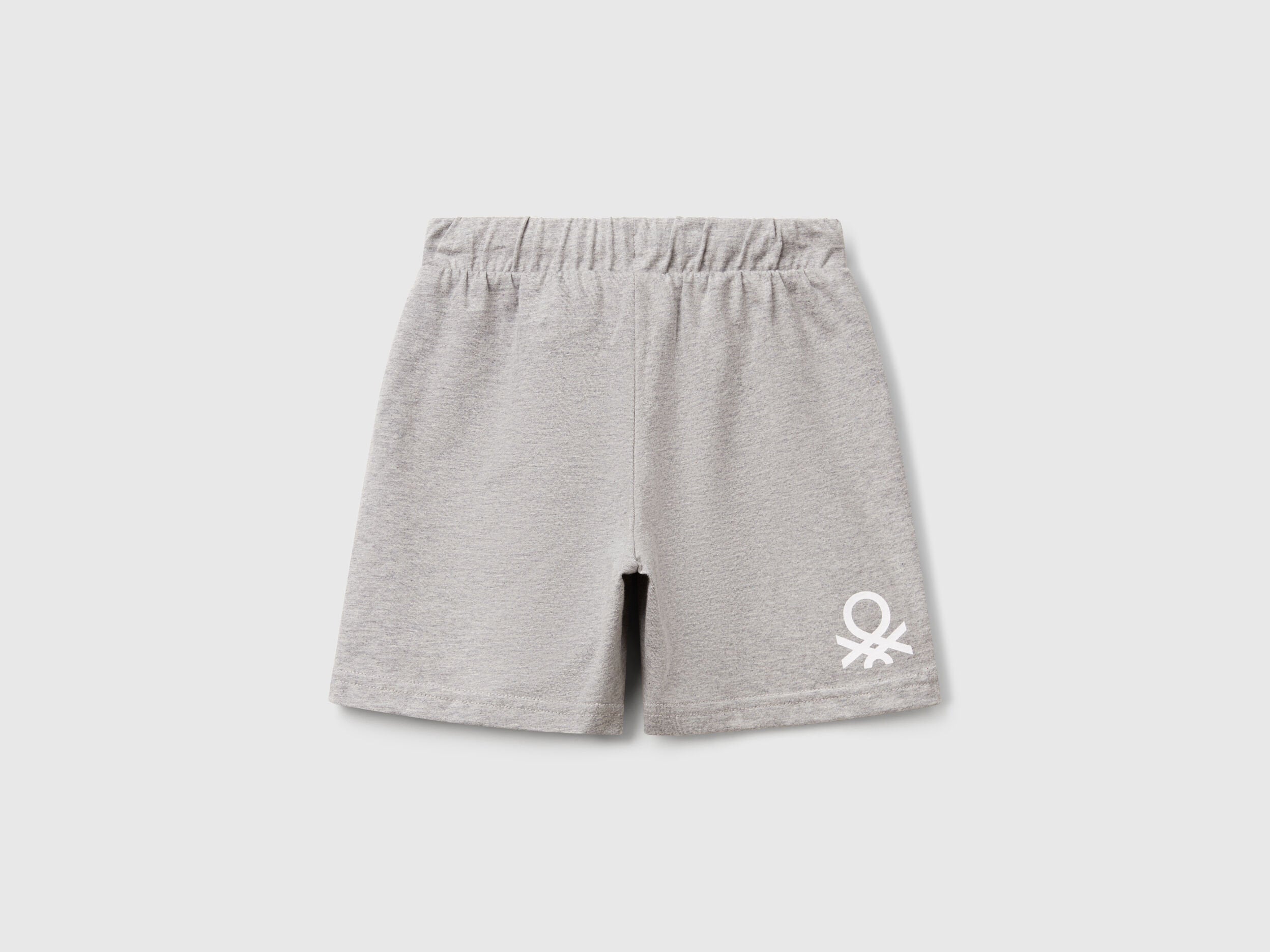 Benetton_Regular Fit Bermudas_3BL0G900Q_501_02