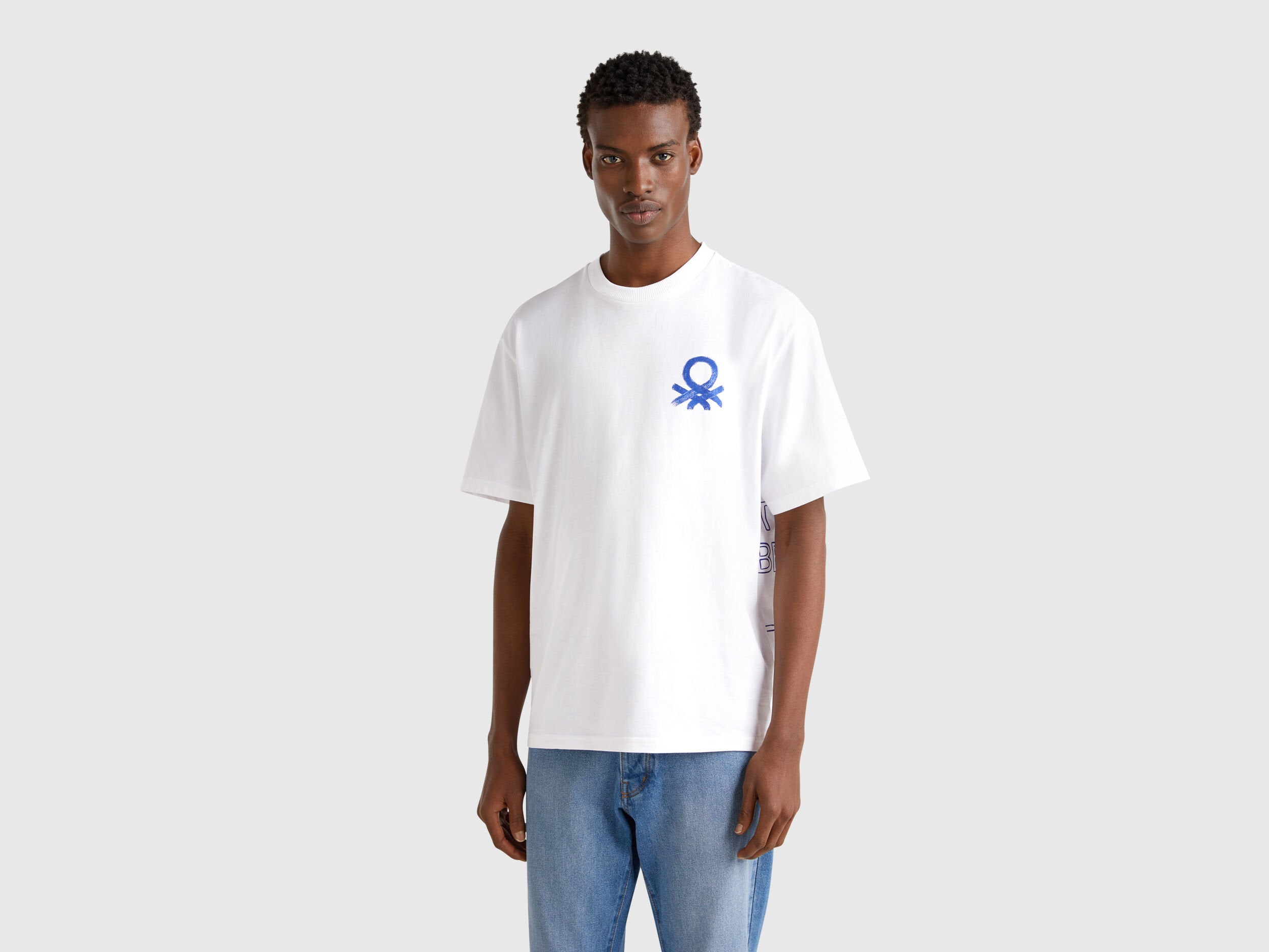 Benetton_T-Shirt with Print on Front and Back_3BL0U10A2_101_01