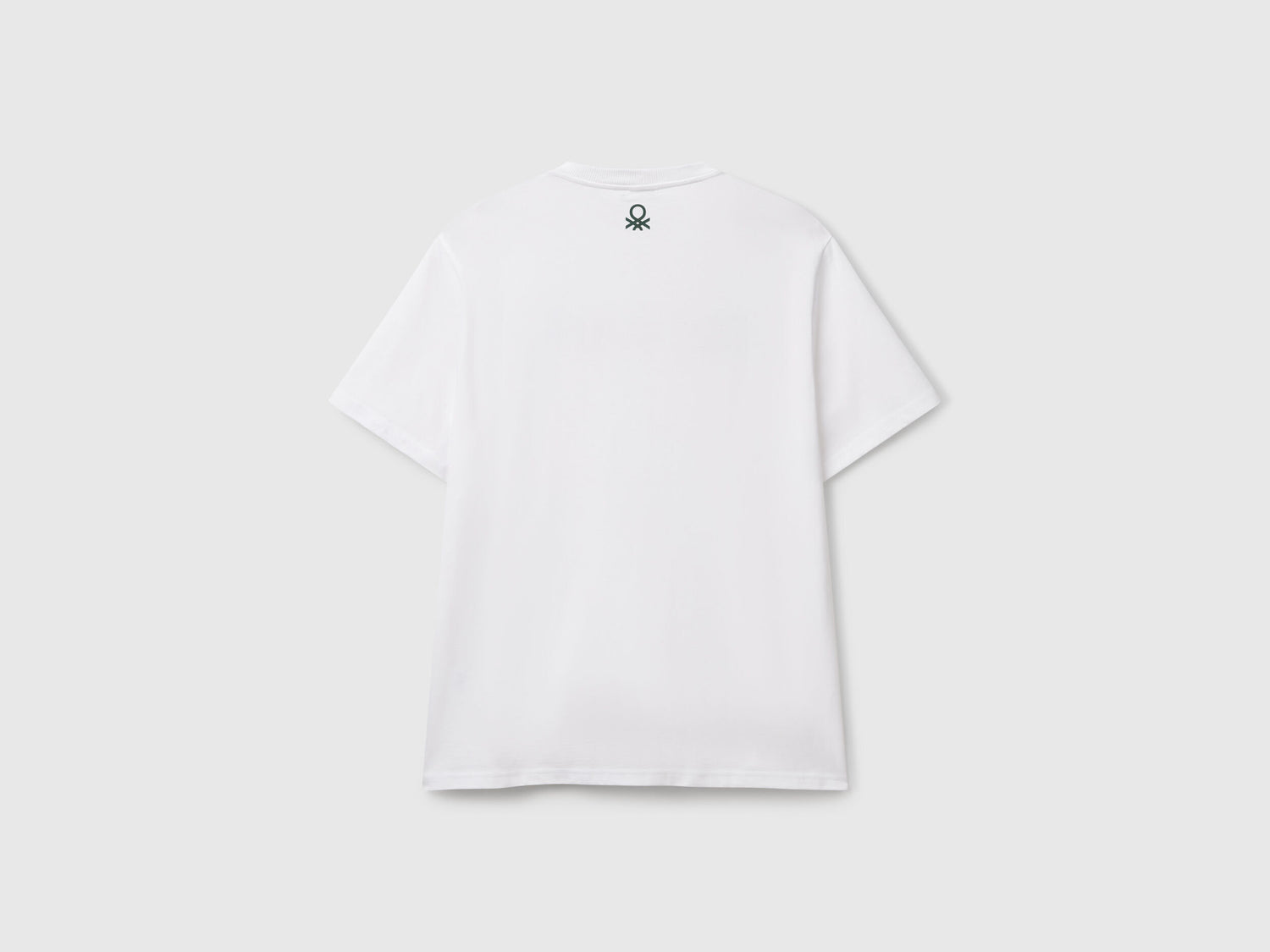 Benetton_T-Shirt with Photographic Print_3BL0U10AG_902_04