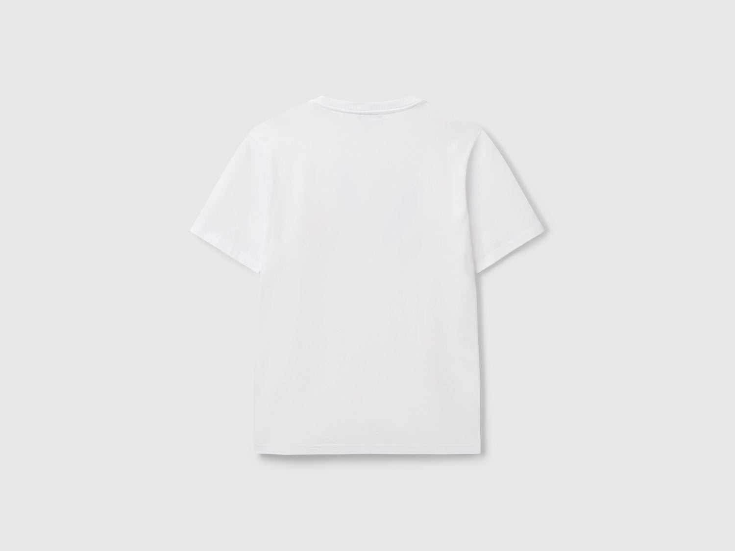 Benetton_T-Shirt with Photographic Print_3BL0U10AG_903_04