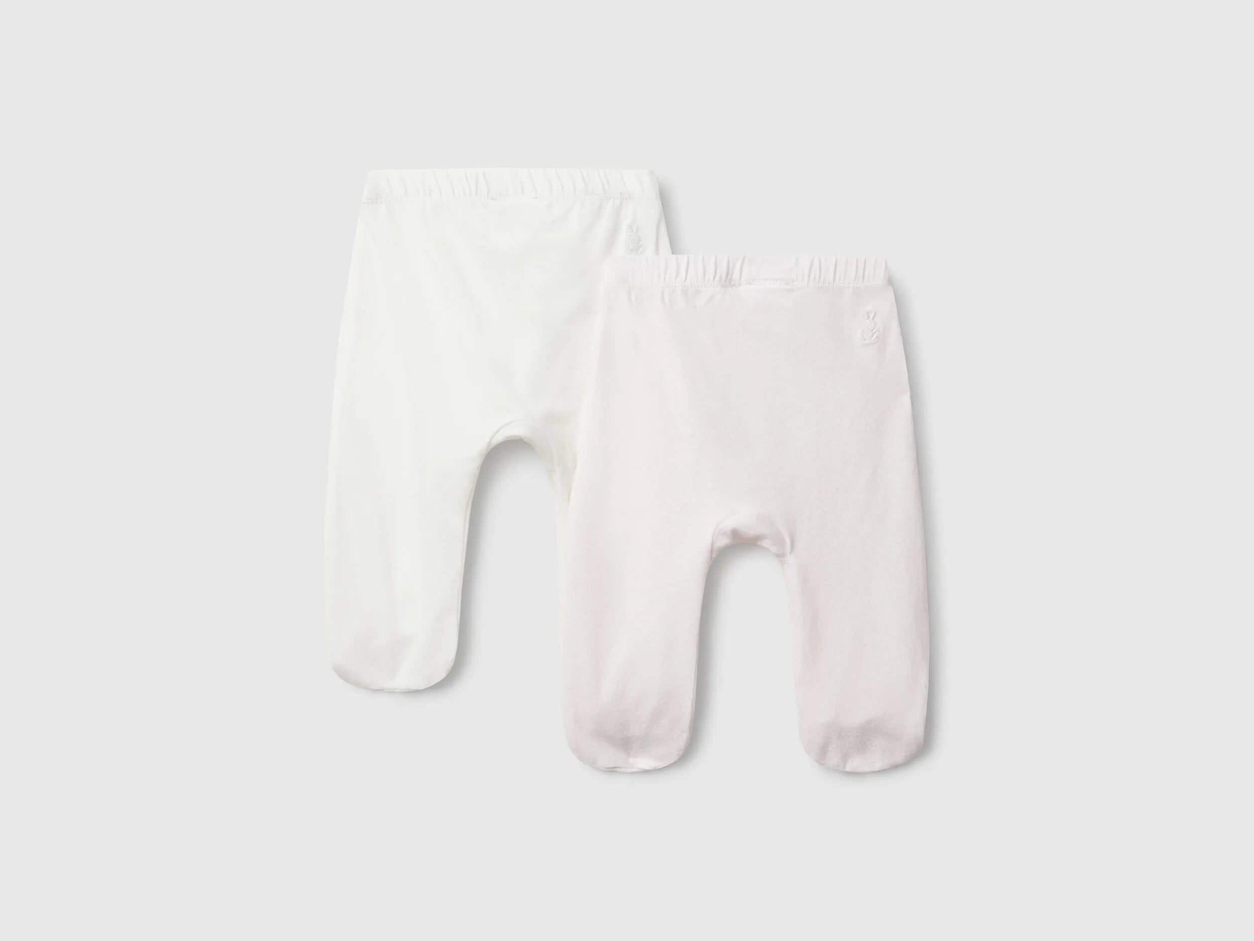Benetton_Pastel Pink_Two Pairs of Trousers in Cotton_3DKAAF02H_901_02