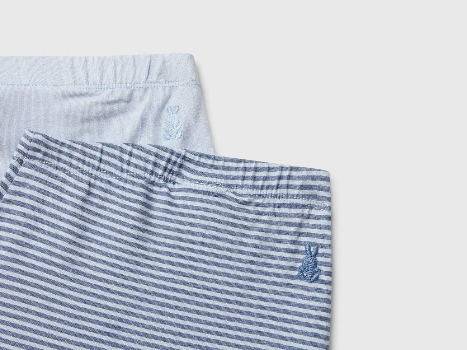 Benetton_Light Blue_Two Pairs of Trousers in Cotton_3DKAAF02H_903_03