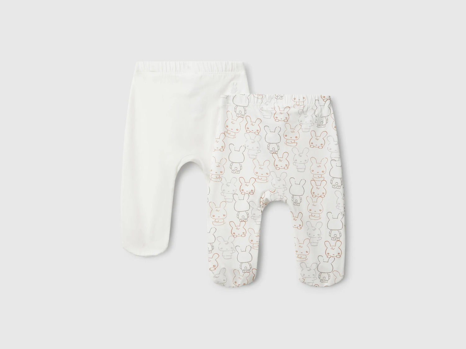 Benetton_Creamy White_Two Pairs of Trousers in Cotton_3DKAAF02H_905_02
