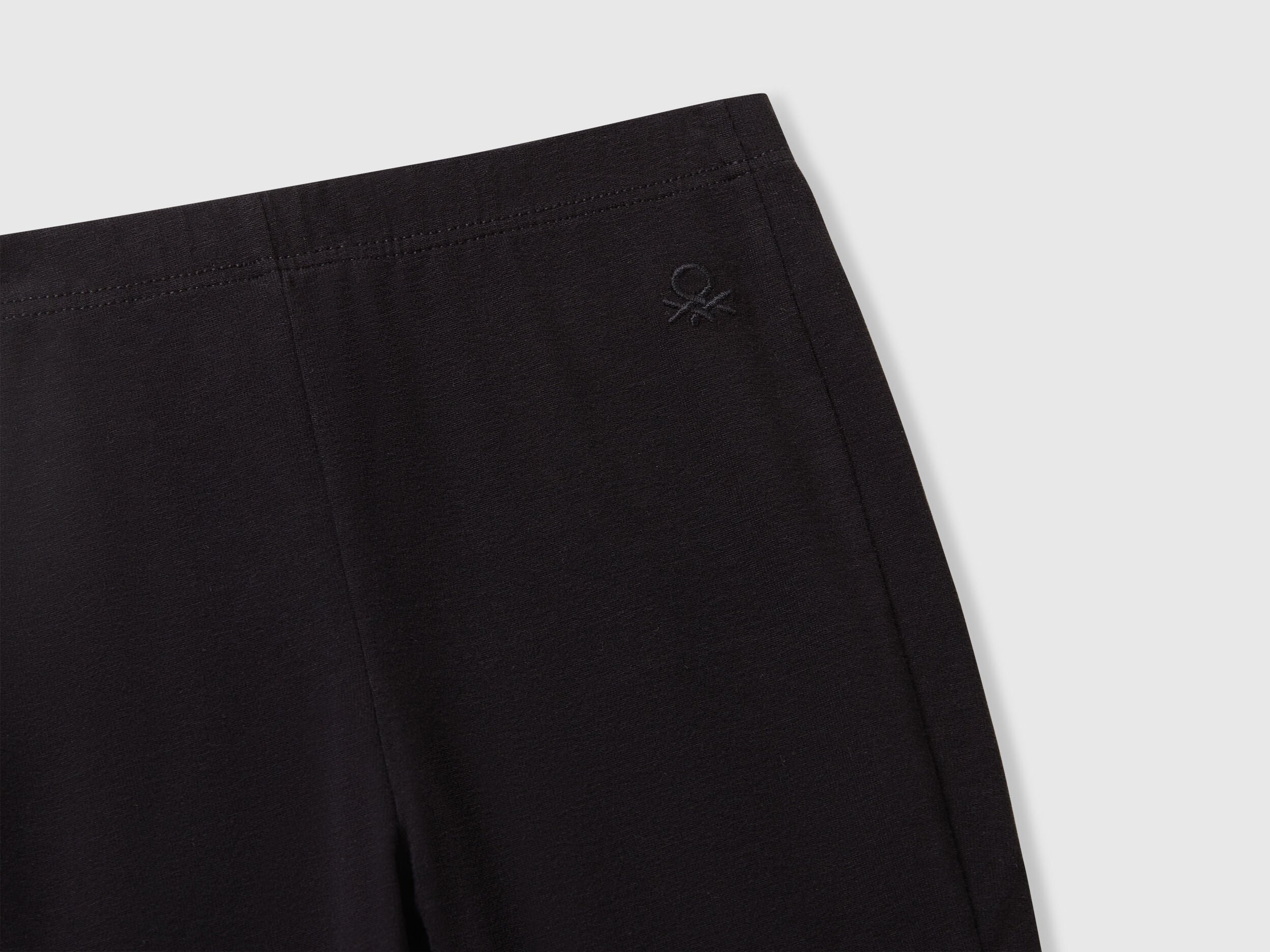 Benetton_Black_Flared Leggings in Stretch Cotton_3DKEGF028_100_03