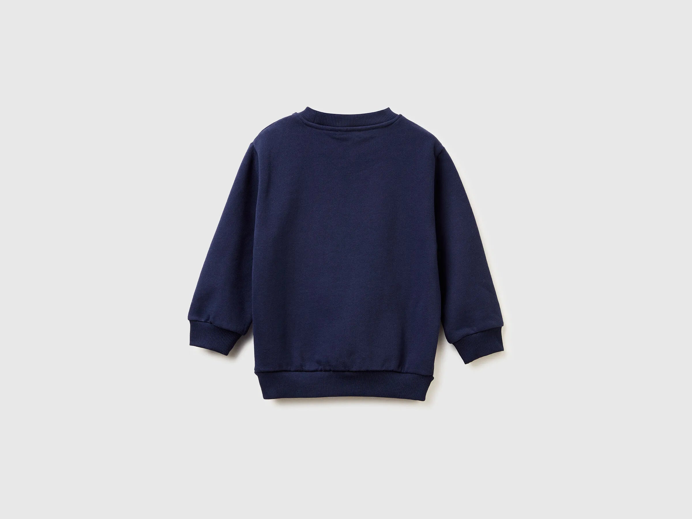 Benetton_Dark Blue_Warm Sweatshirt with Kangaroo Pocket_3EB5G10KS_252_02