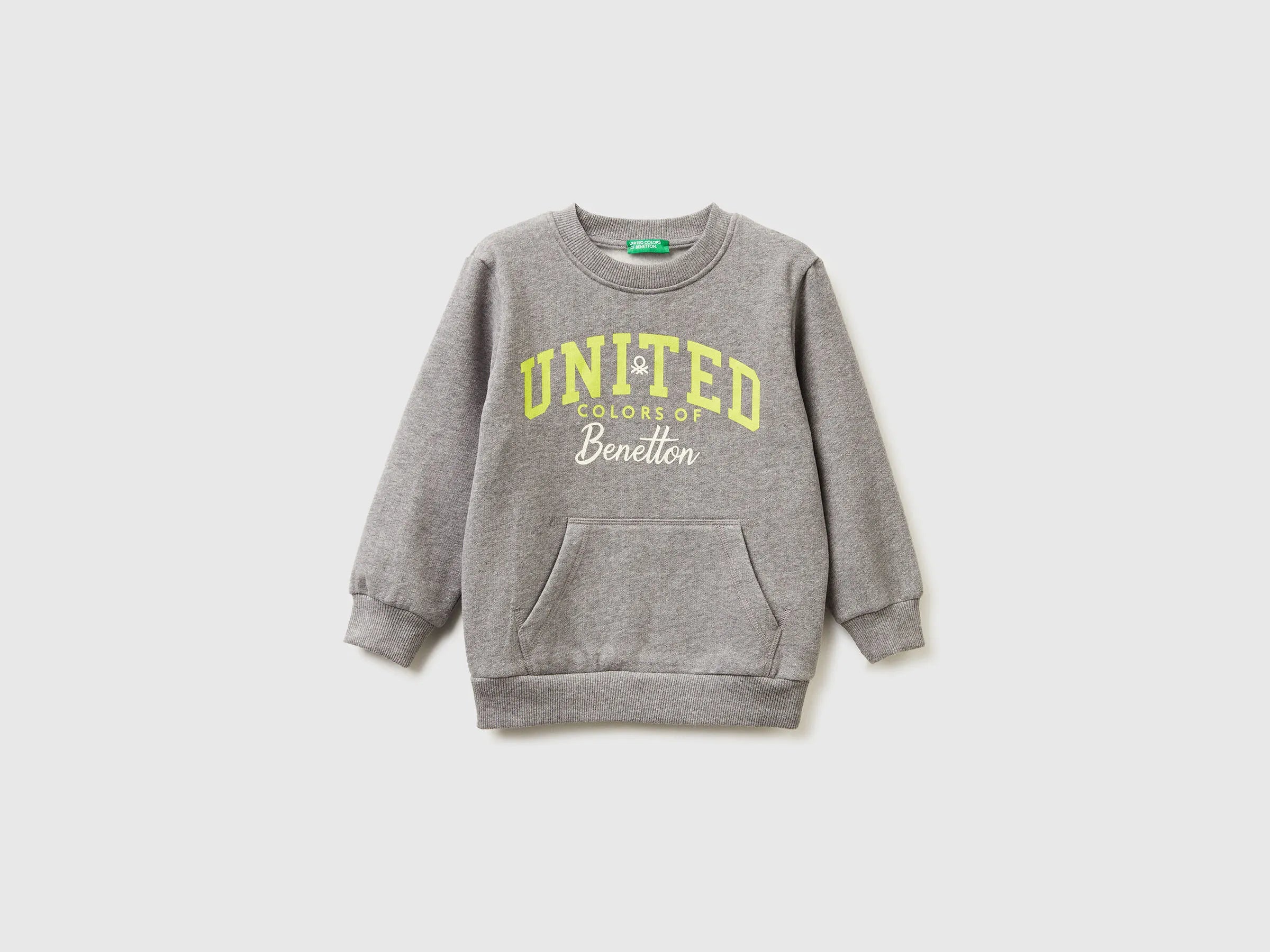 Benetton_Dark Gray_Warm Sweatshirt with Kangaroo Pocket_3EB5G10KS_507_01