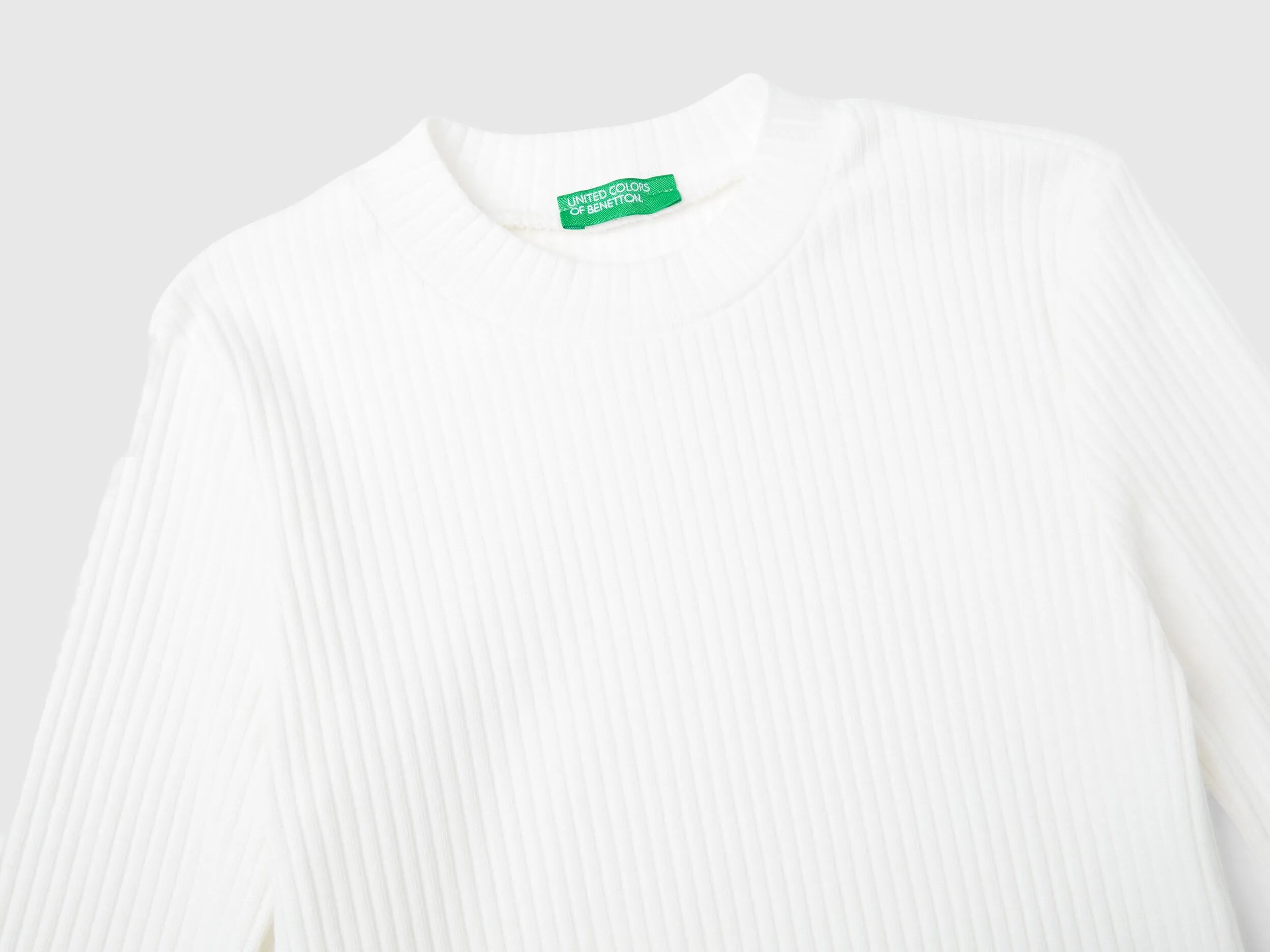 Benetton_Creamy White_Slim Fit Stretch Cotton T-Shirt_3F1AC203O_074_03