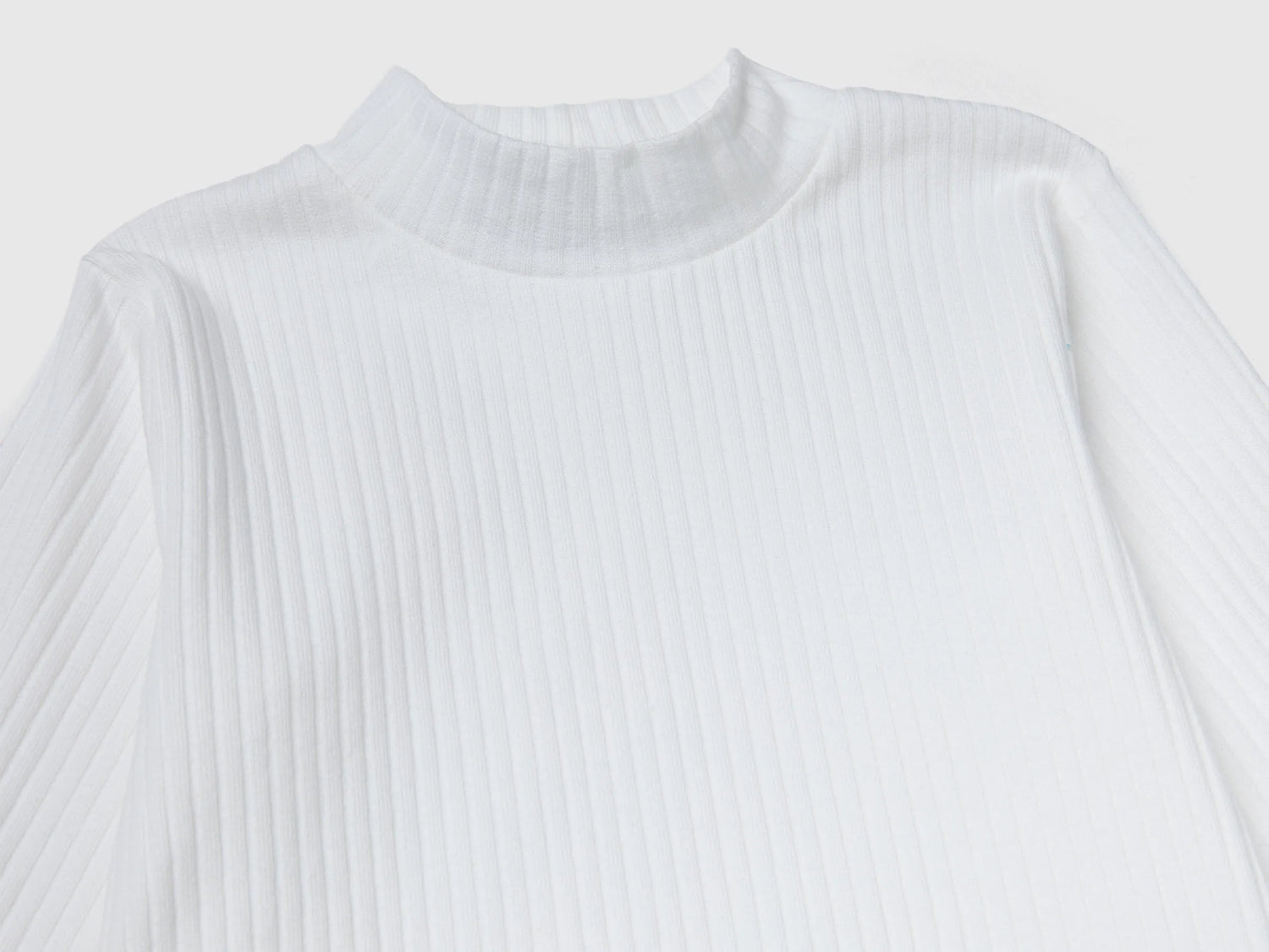 Benetton_Creamy White_Slim Fit Stretch Cotton T-Shirt_3F1AG10JT_074_03