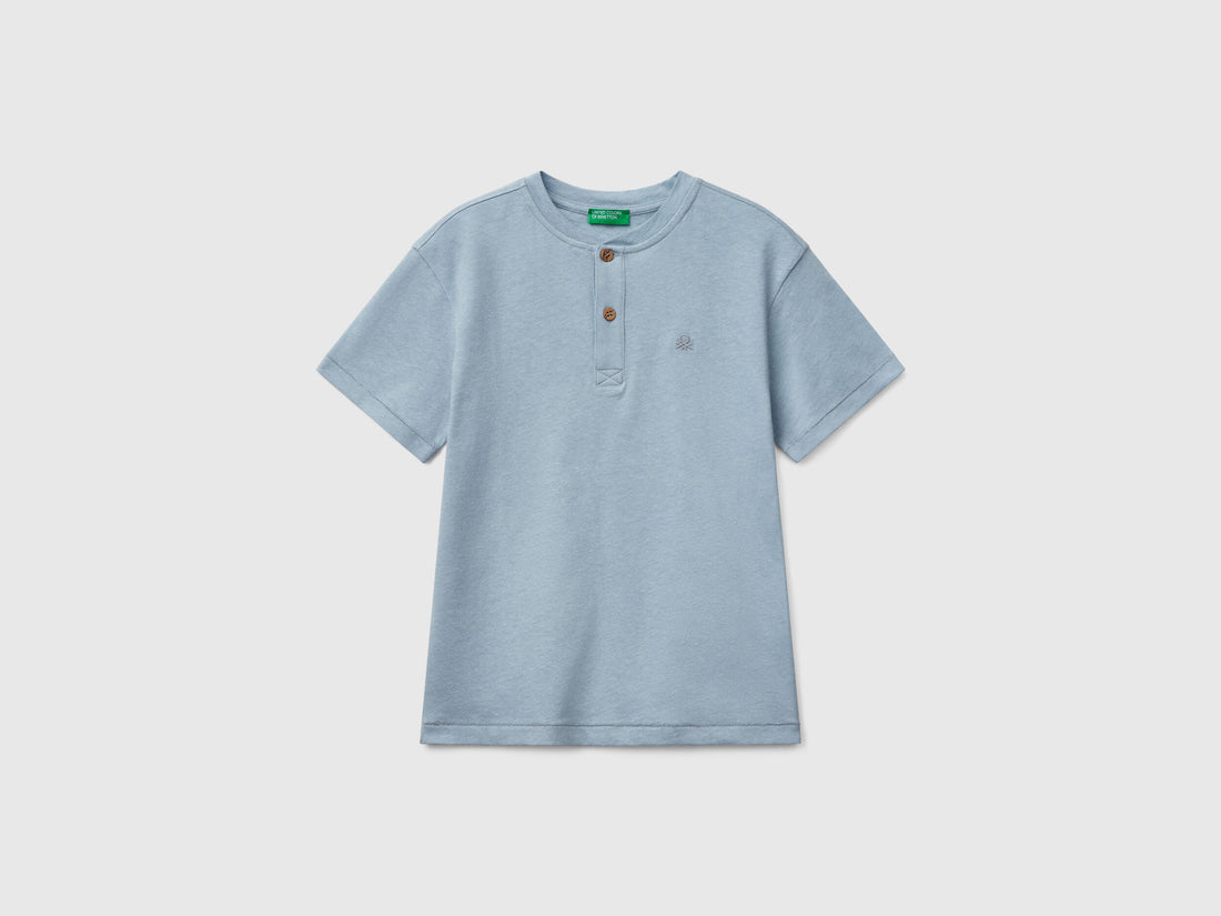 Benetton_T-Shirt with Henley Neck_3F4JC10NN_2F9_01