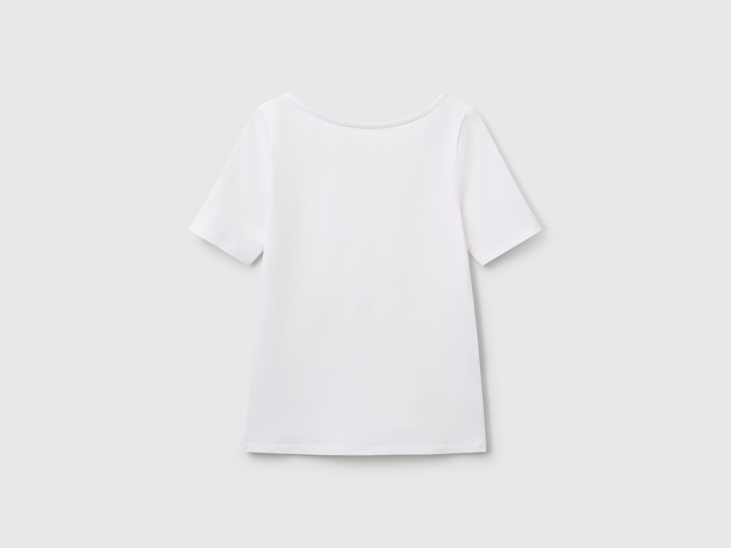 Benetton_Slim Fit Reversible T-Shirt_3FJHD109K_101_04