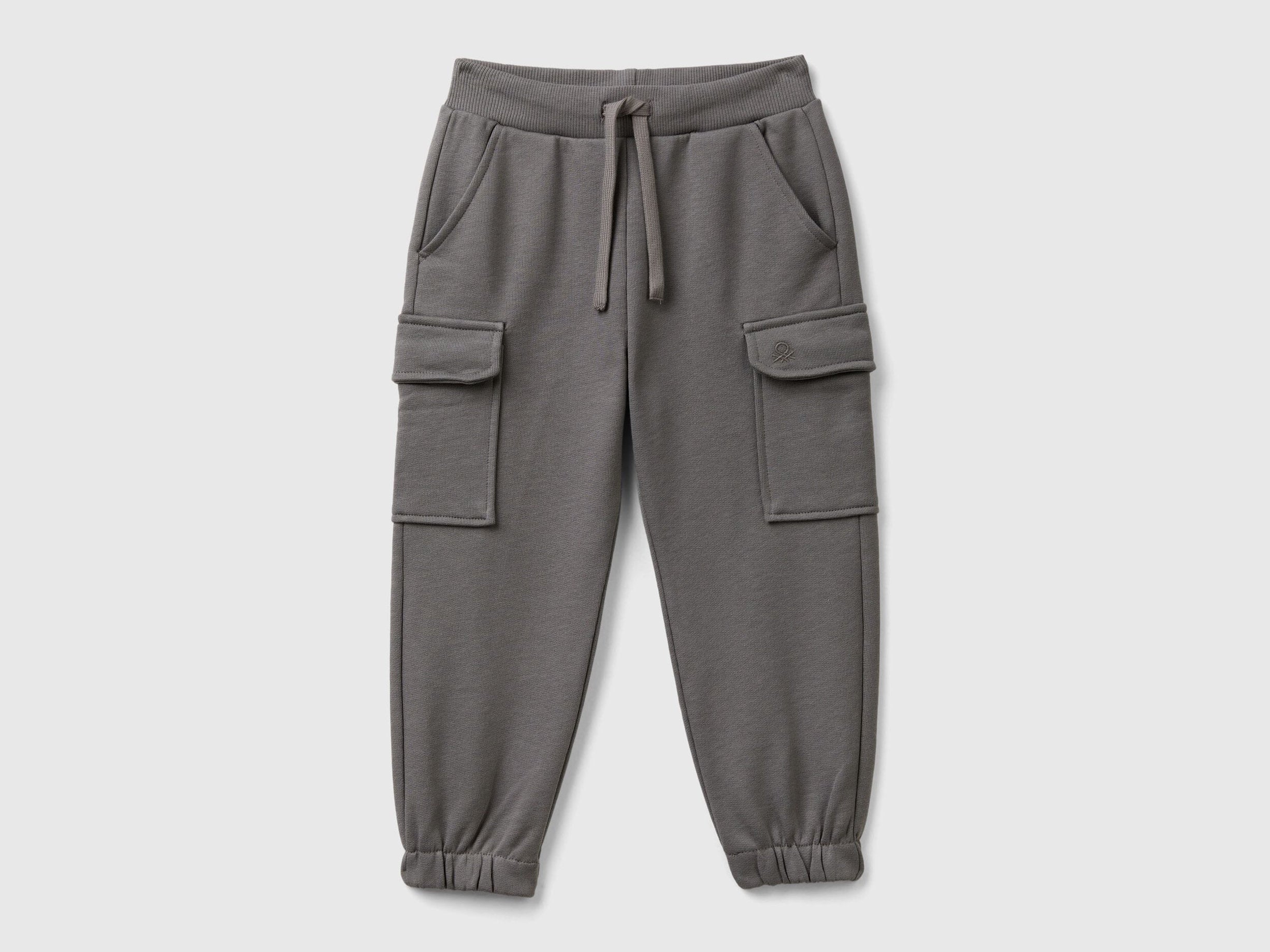 Cargo Sweatpants_3FWYGF045_00W_01