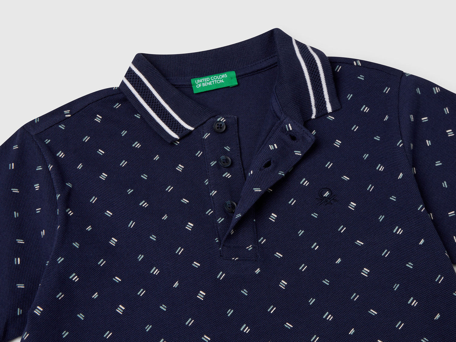 Benetton_Micro Patterned Polo Shirt in Pure Cotton_3H35C301V_64W_03