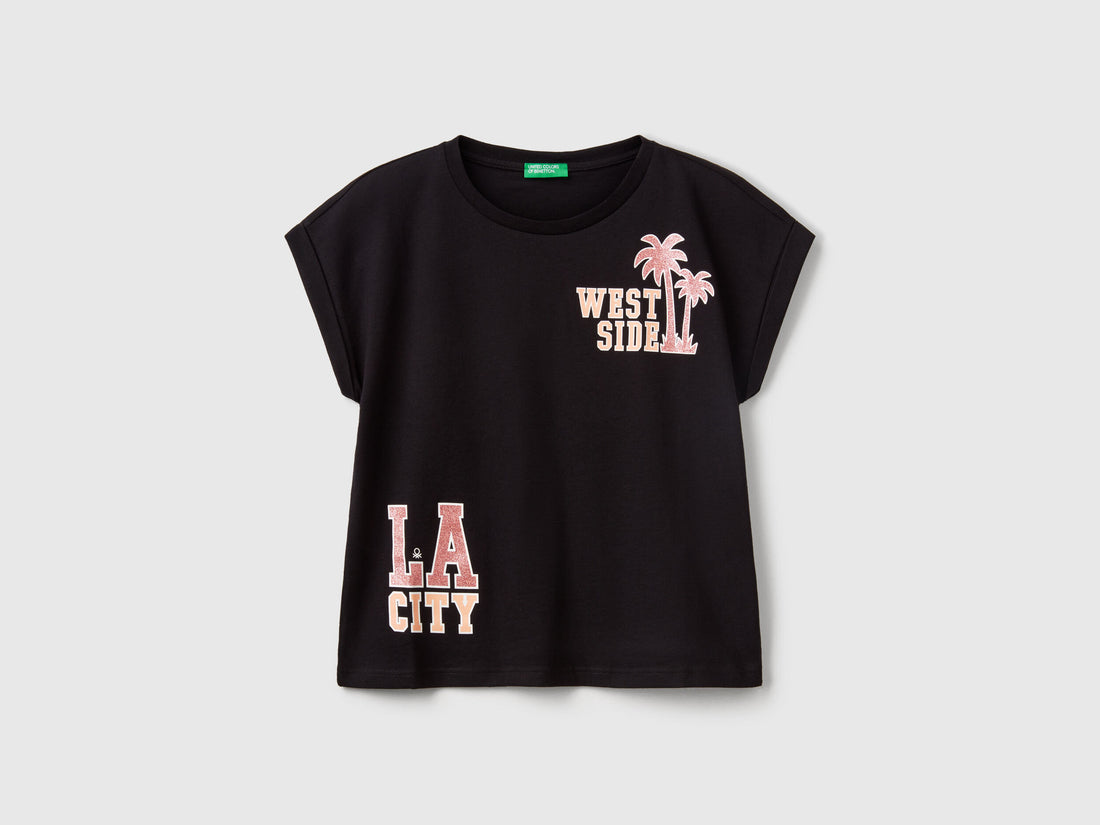 Benetton_Boxy Fit T-Shirt with Print and Glitter_3I1XC10NZ_100_01