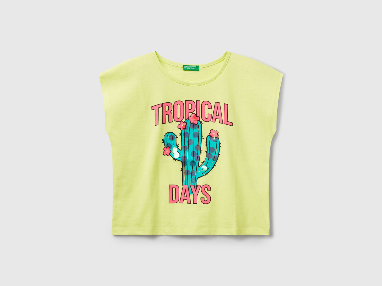 Benetton_T-Shirt with Print and Sequins_3I1XC10P0_18A_01