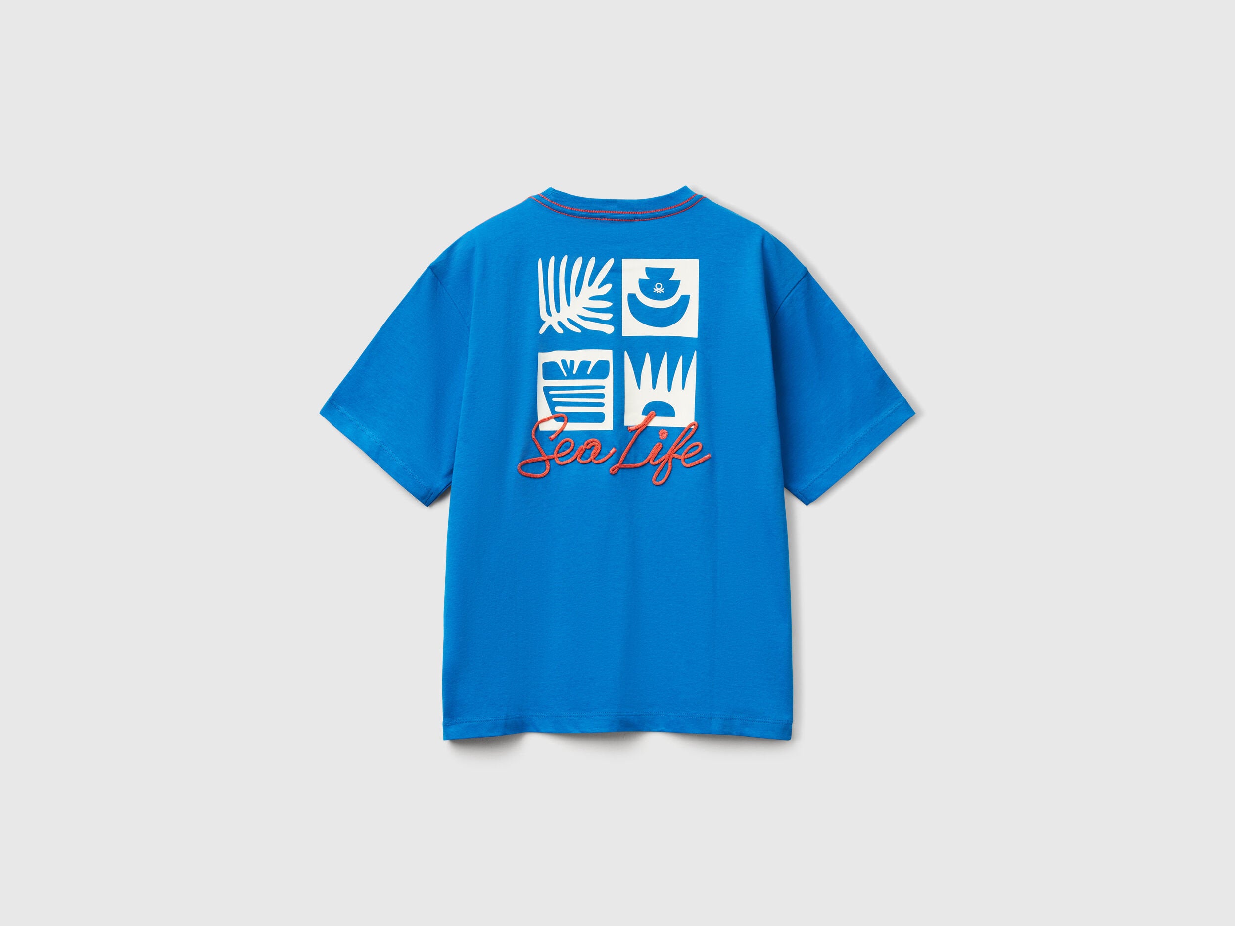 Benetton_T-Shirt with Slogan Print and Embroidery_3I1XC10P4_05Q_02