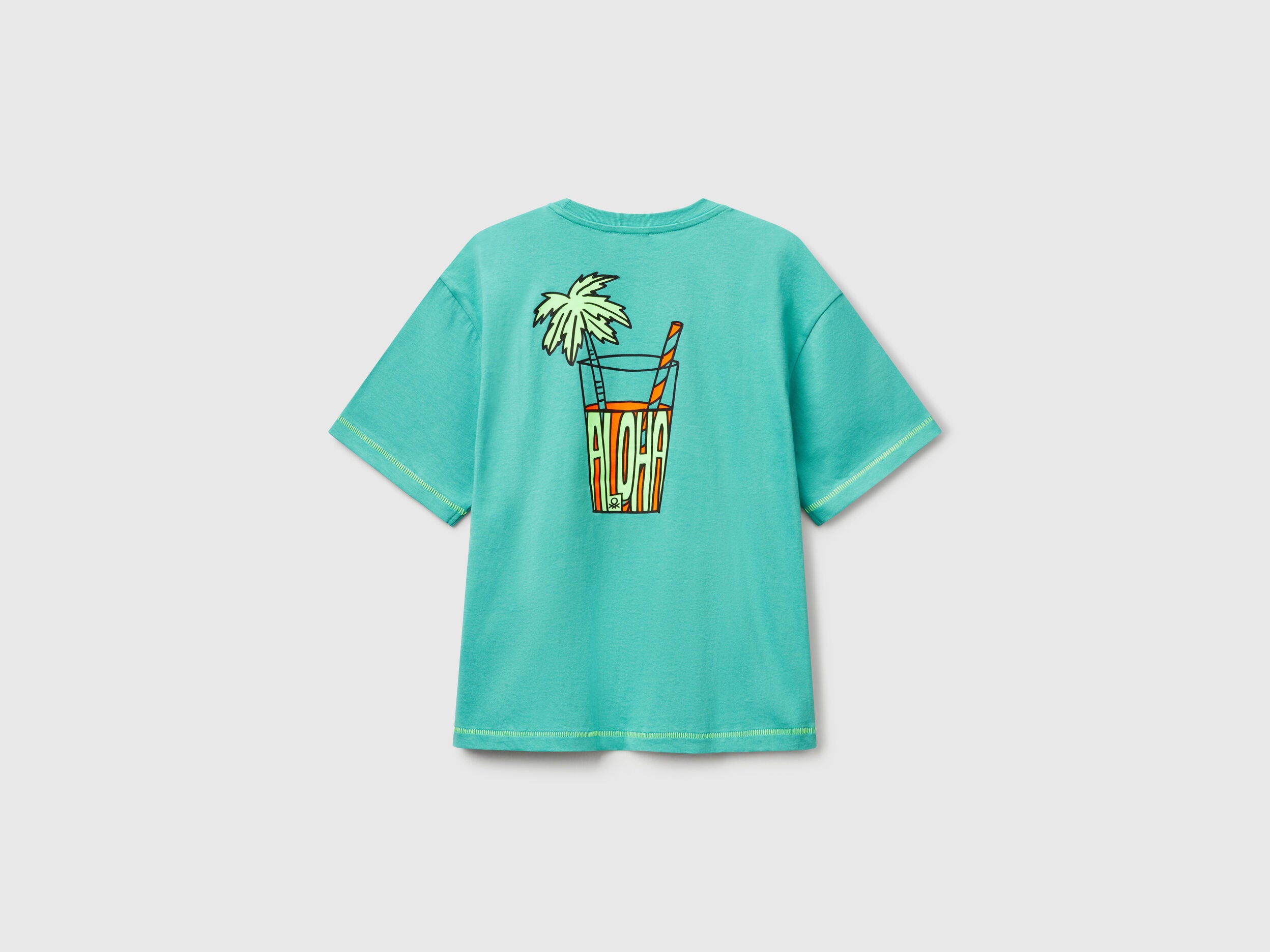 Benetton_T-Shirt with Print on Front and Back_3I1XC10P6_08N_02