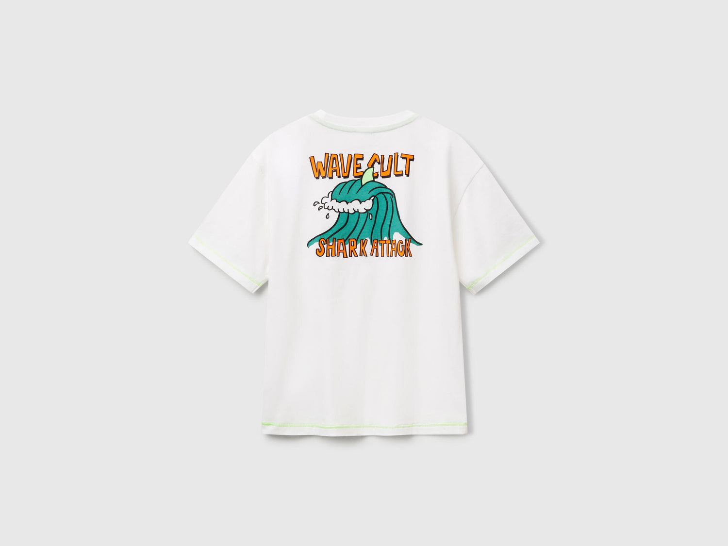 Benetton_T-Shirt with Print on Front and Back_3I1XC10P6_101_02