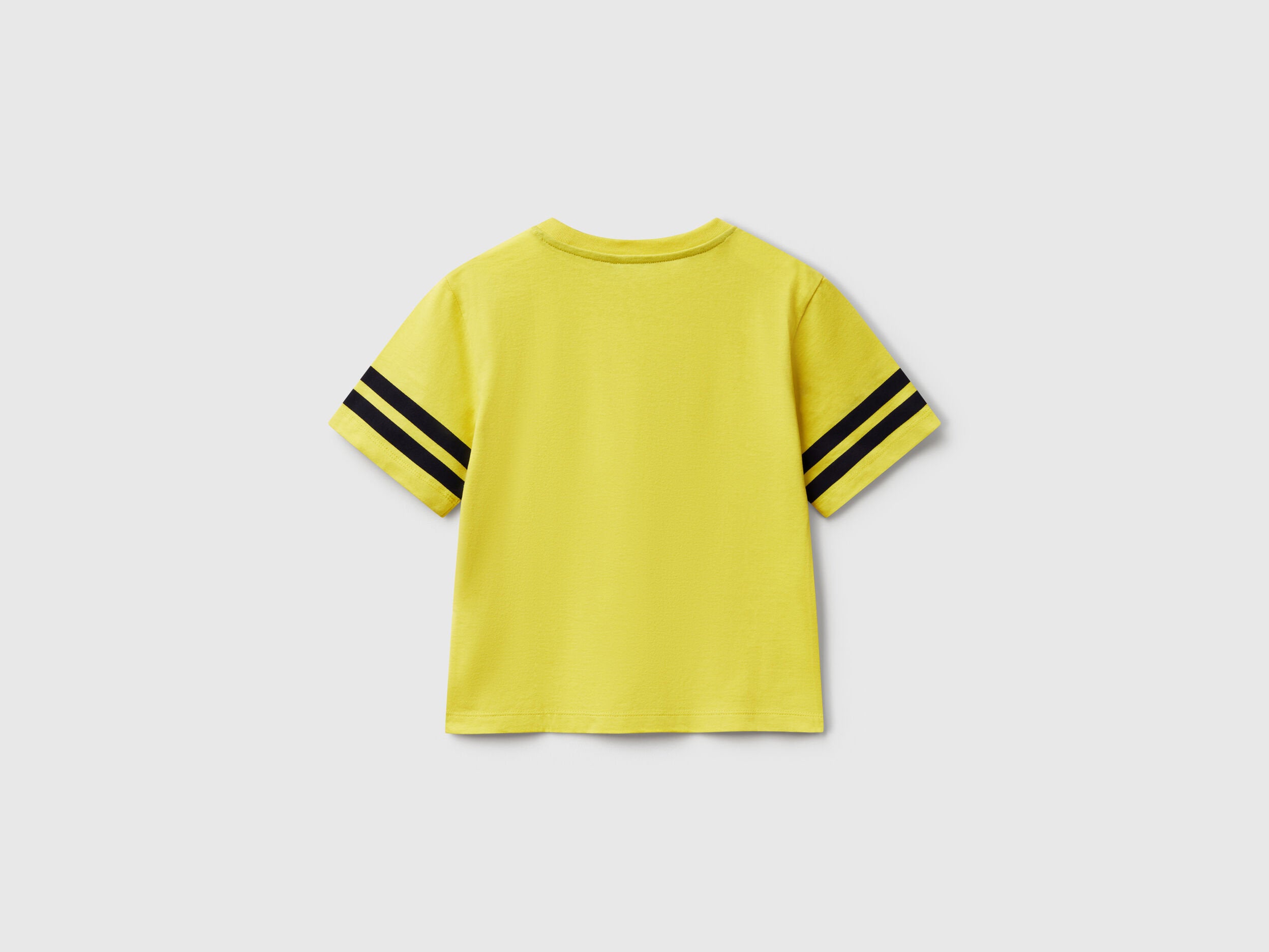 Benetton_Oversized Fit T-Shirt with Photographic Print_3I1XG10IM_1T1_02