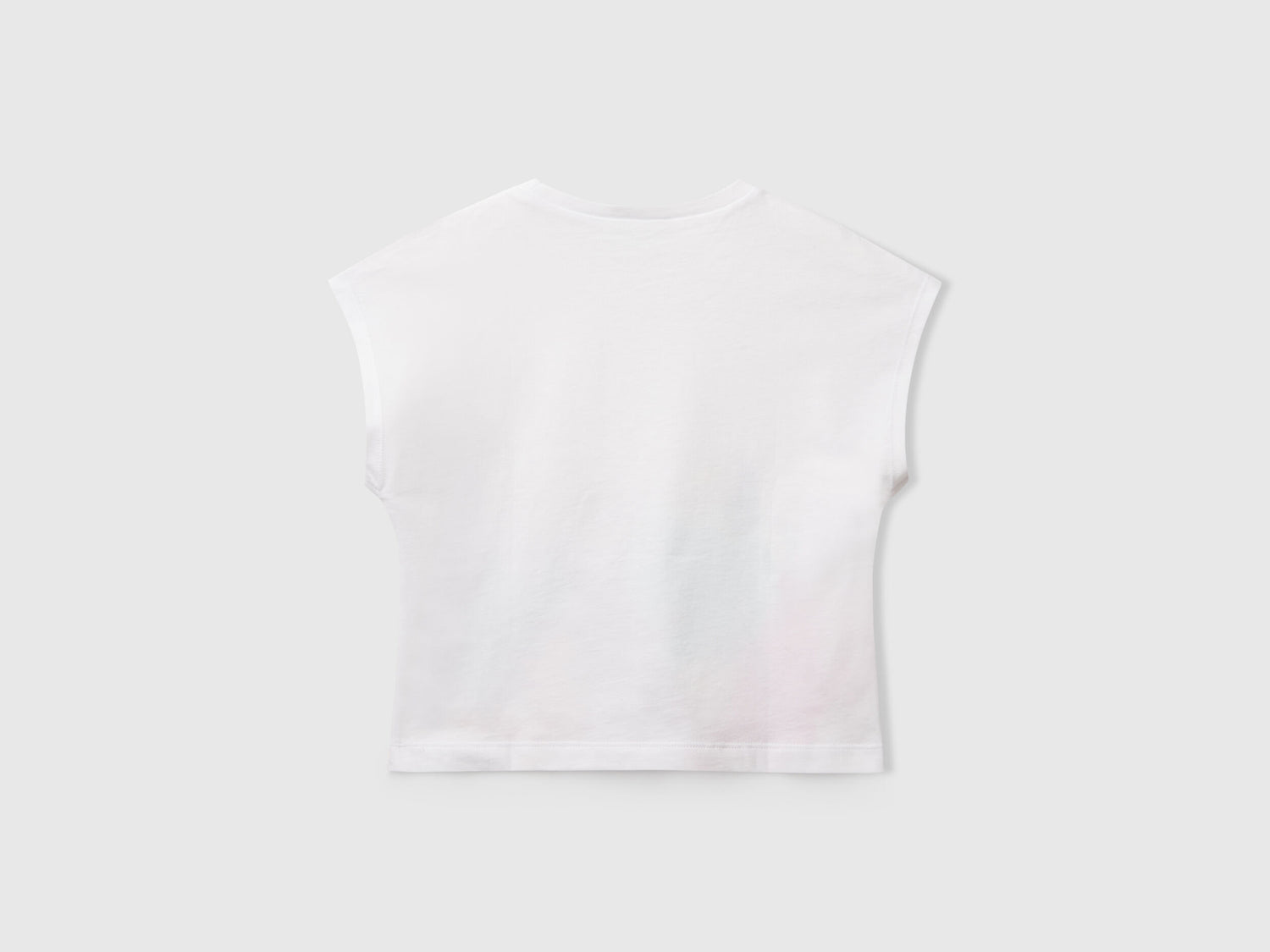 Benetton_T-Shirt with Print and Crochet Applique_3I1XG10JH_101_02