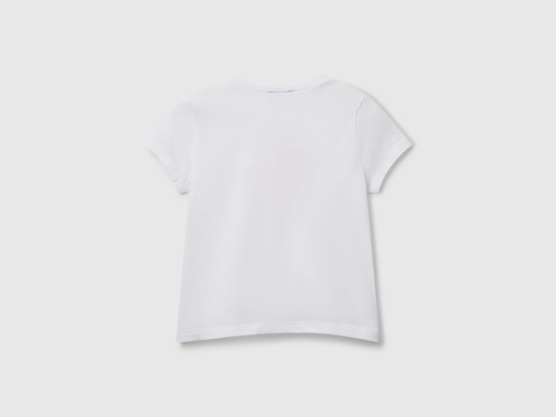 Benetton_Regular Fit T-Shirt with Glitter_3I1XG10JJ_901_02