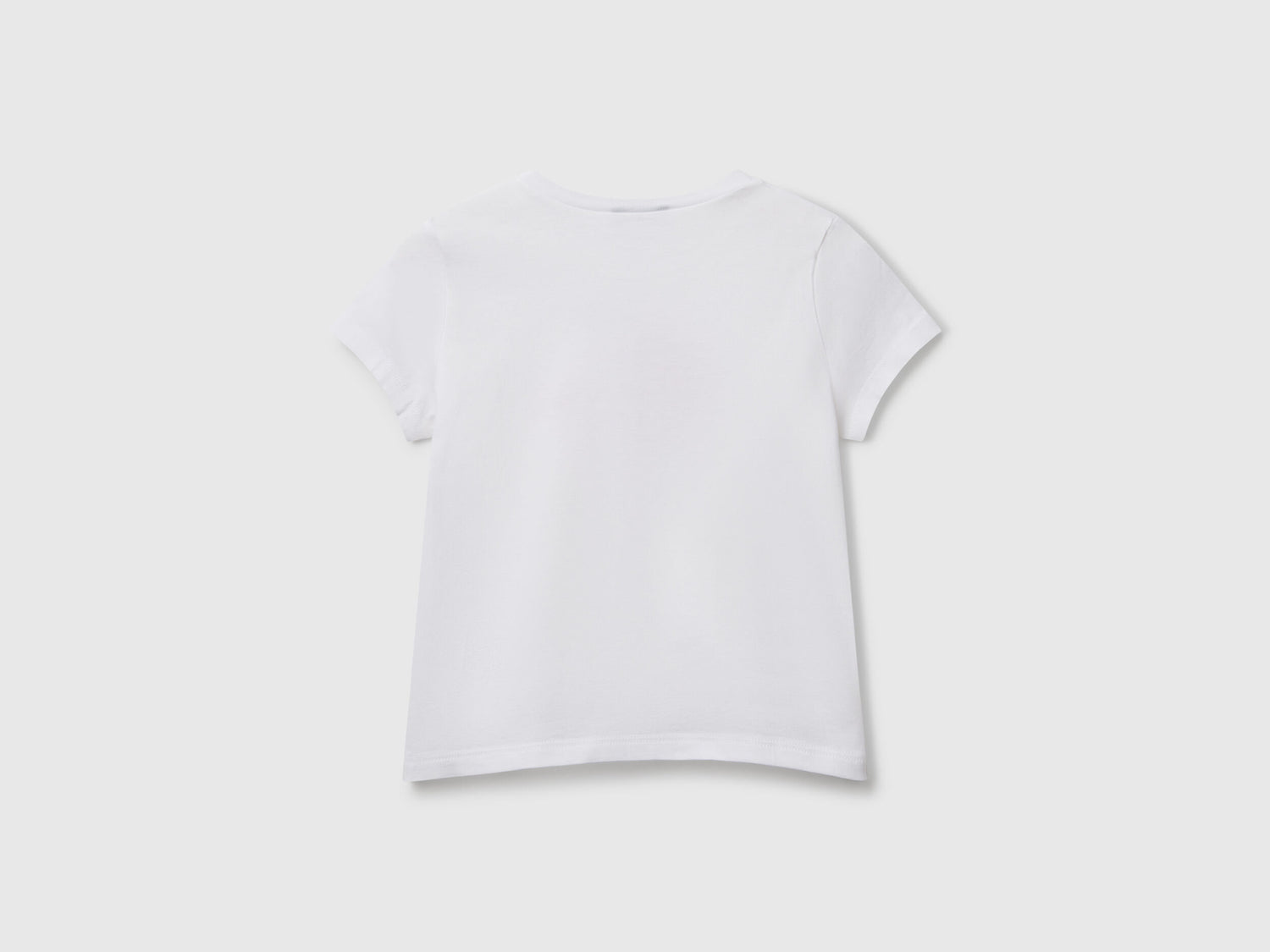 Benetton_Regular Fit T-Shirt with Glitter_3I1XG10JJ_901_02