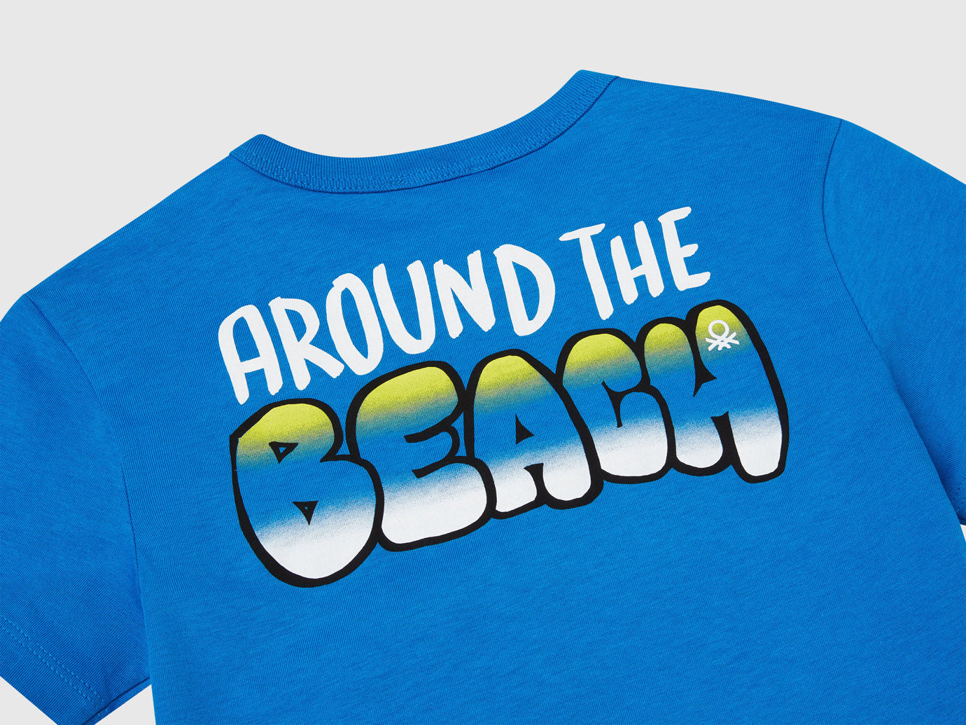 Benetton_T-Shirt in Organic Cotton with Print_3I1XG10JM_05Q_03